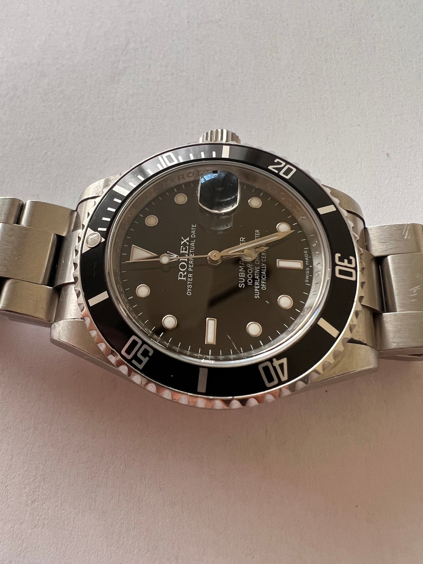 Rolex submariner 16610 rrr no holes