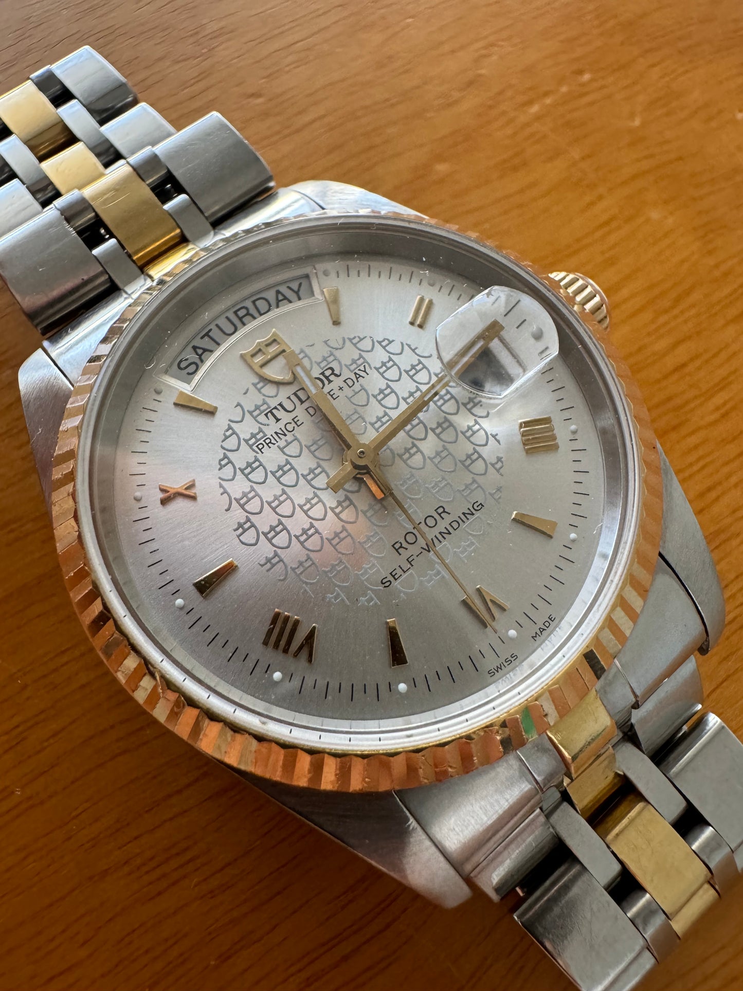 Tudor 76214 date day anniversario
