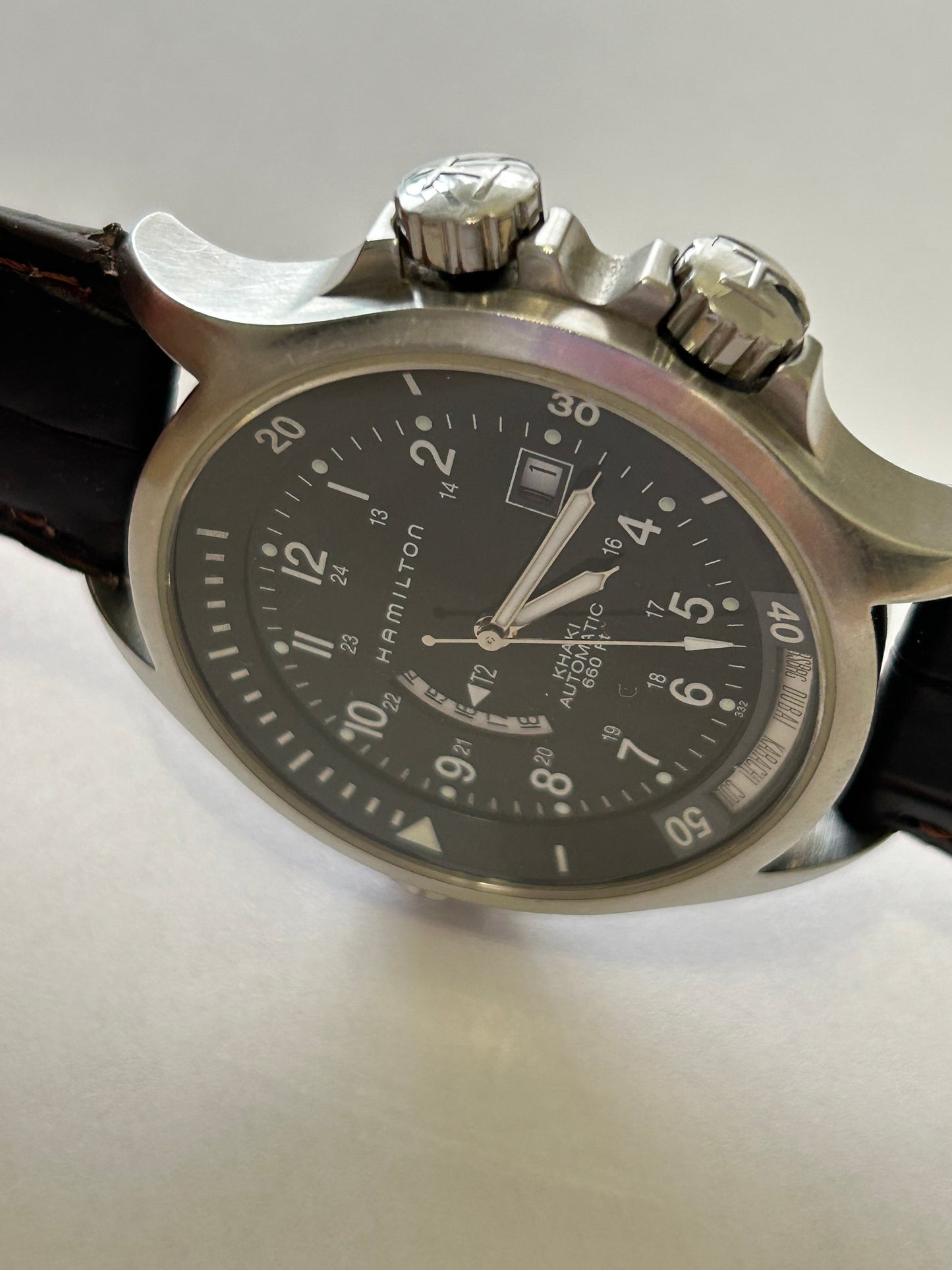 Hamilton Kakhi World time
