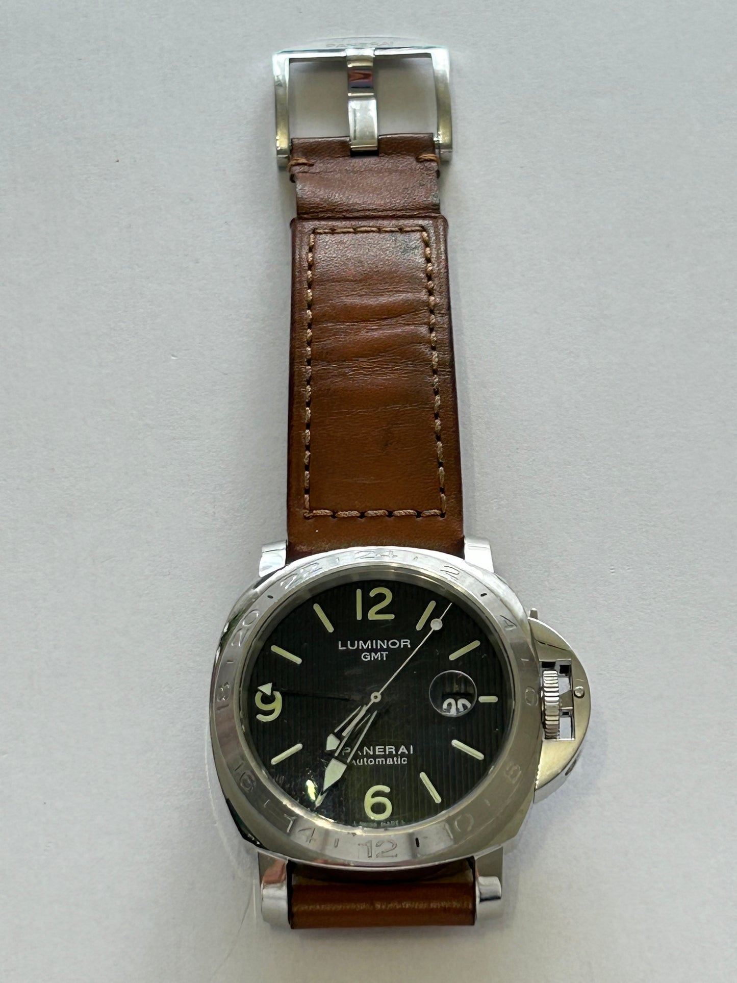 Panerai luminor gmt pam00029 tuxedo dial tritium