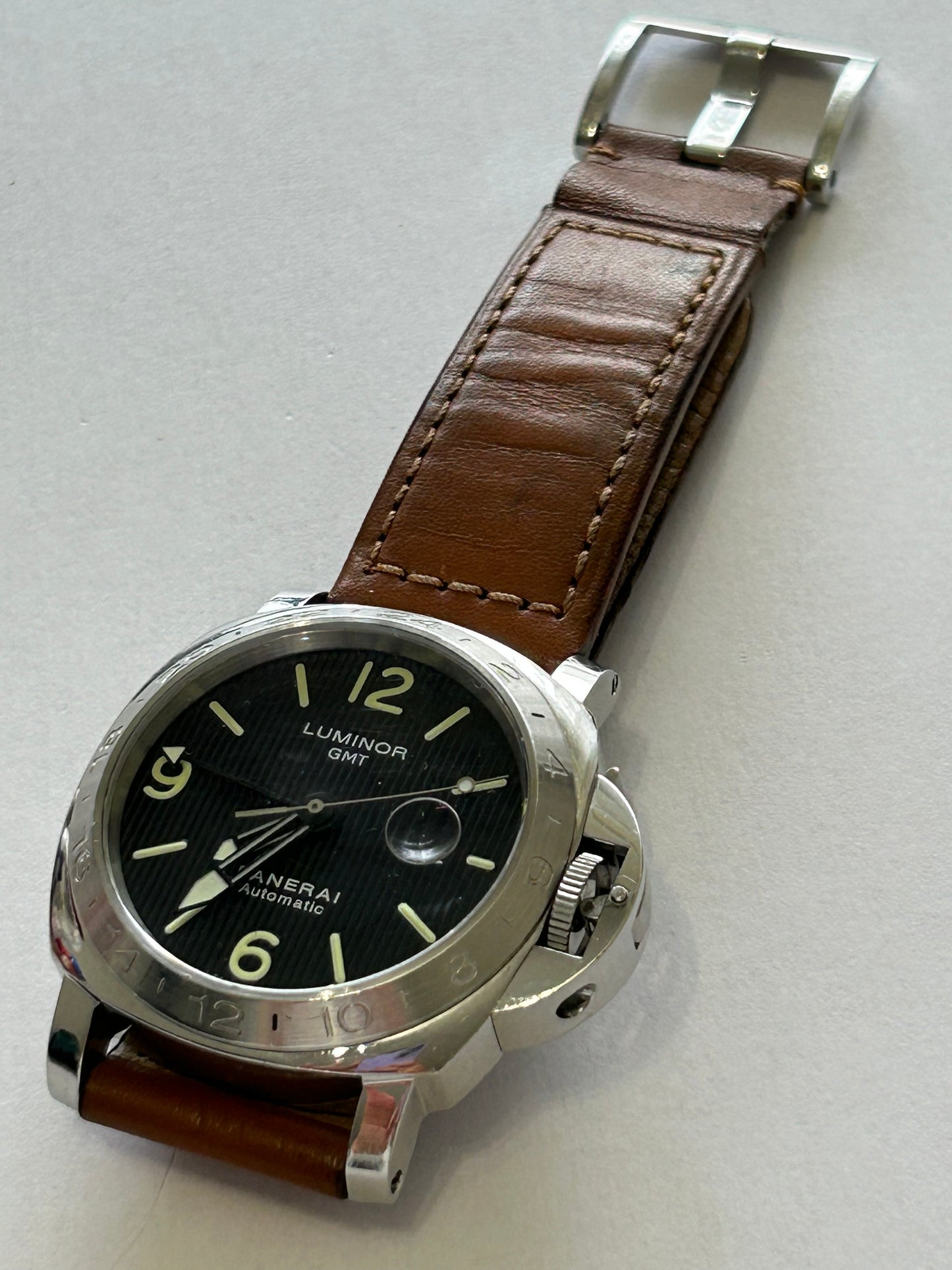 Panerai luminor gmt pam00029 tuxedo dial tritium