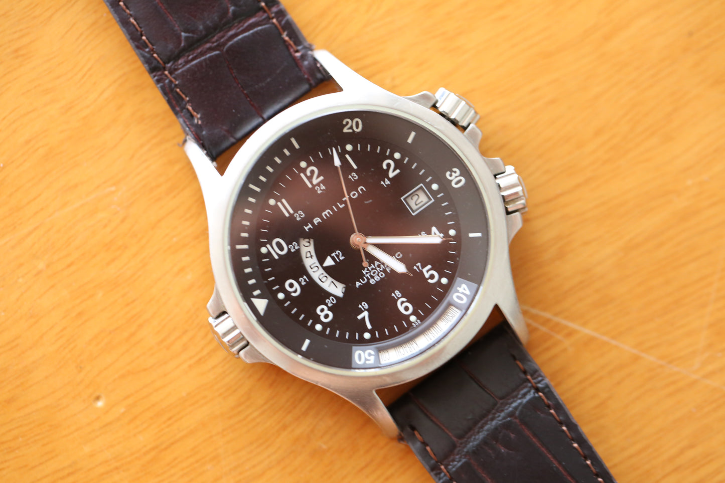 Hamilton Kakhi World time