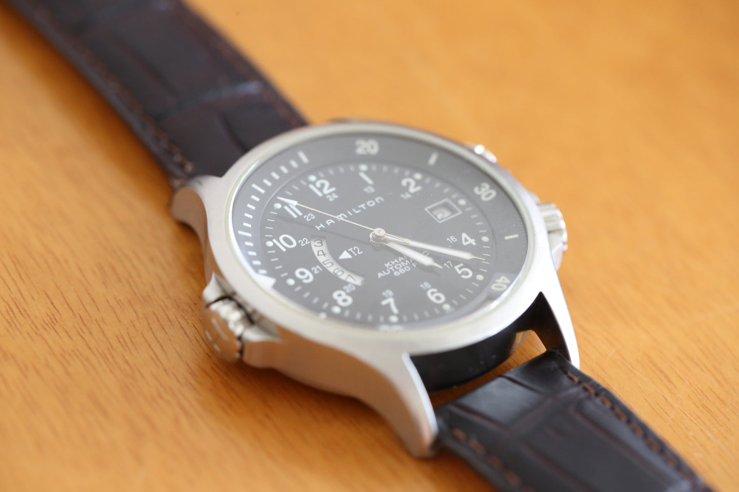 Hamilton Kakhi World time