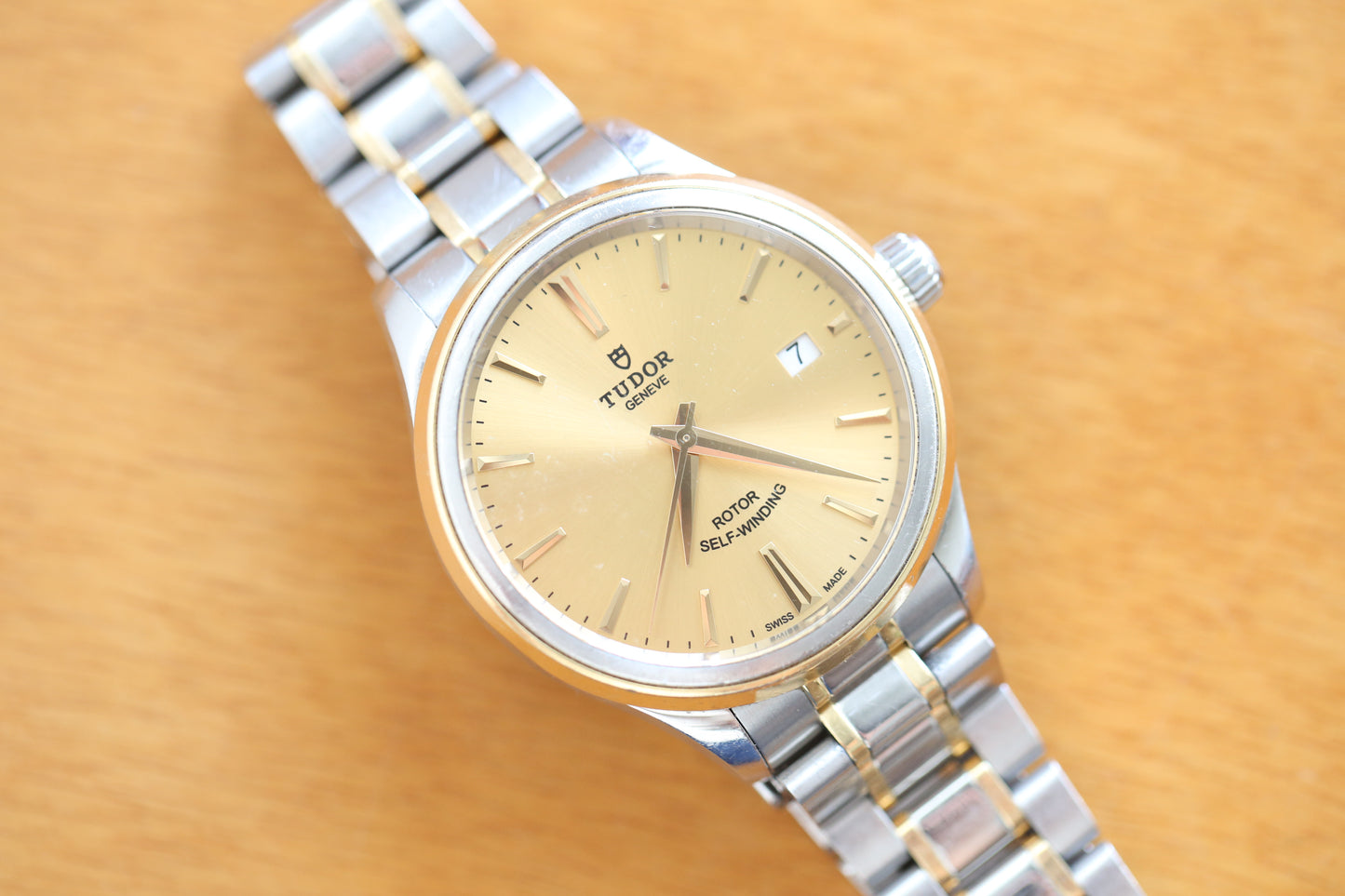 Tudor Style 12703