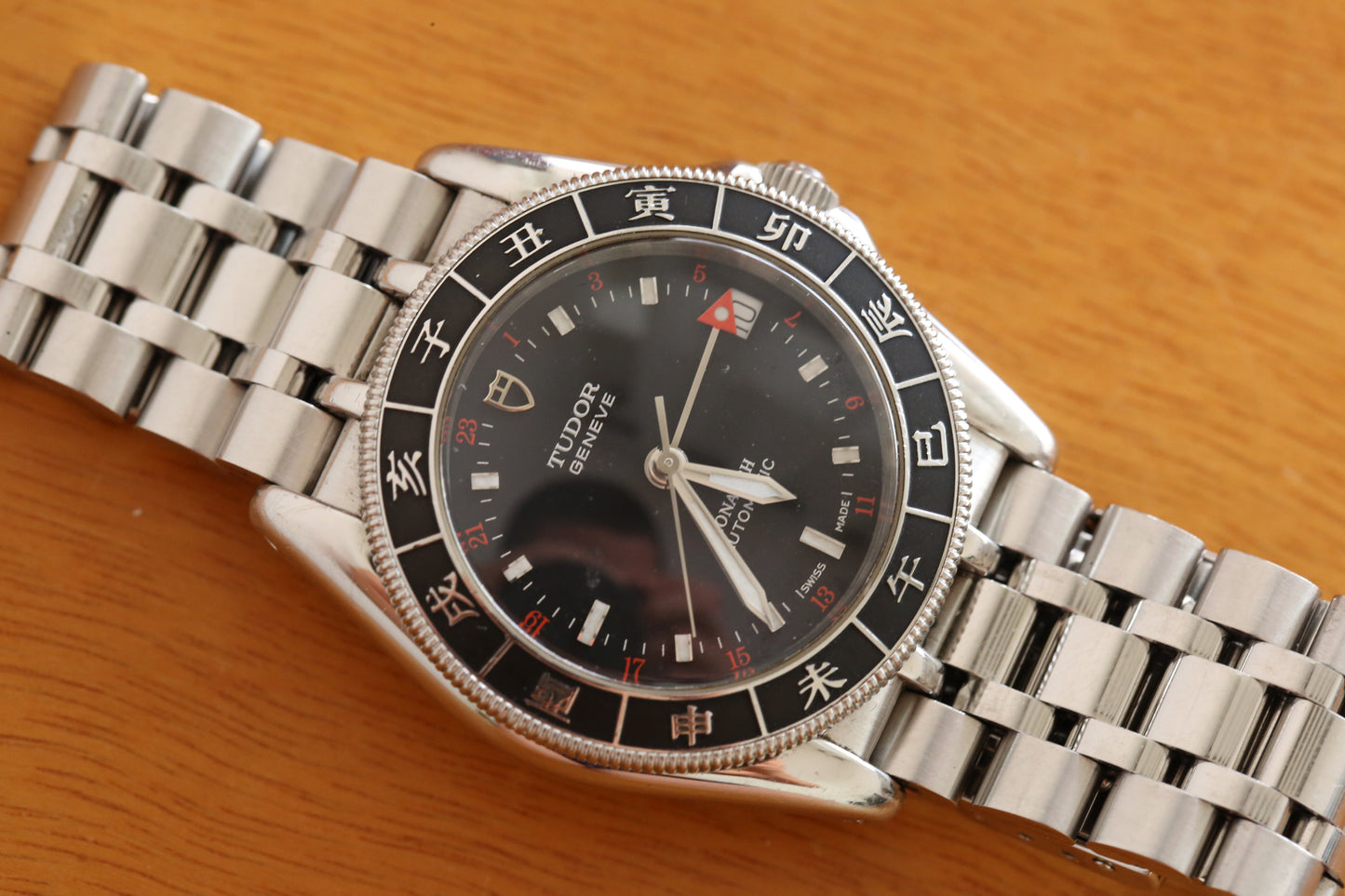 Tudor Monarch china zodiac calender 38080