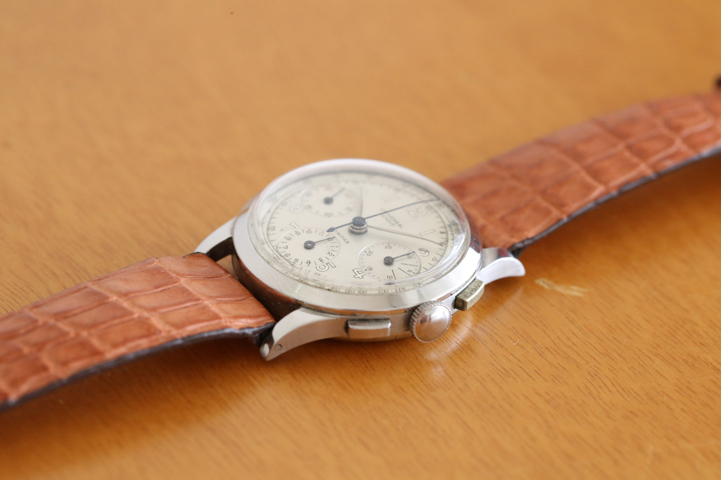 Universal Geneve 22493 Tri compax Military