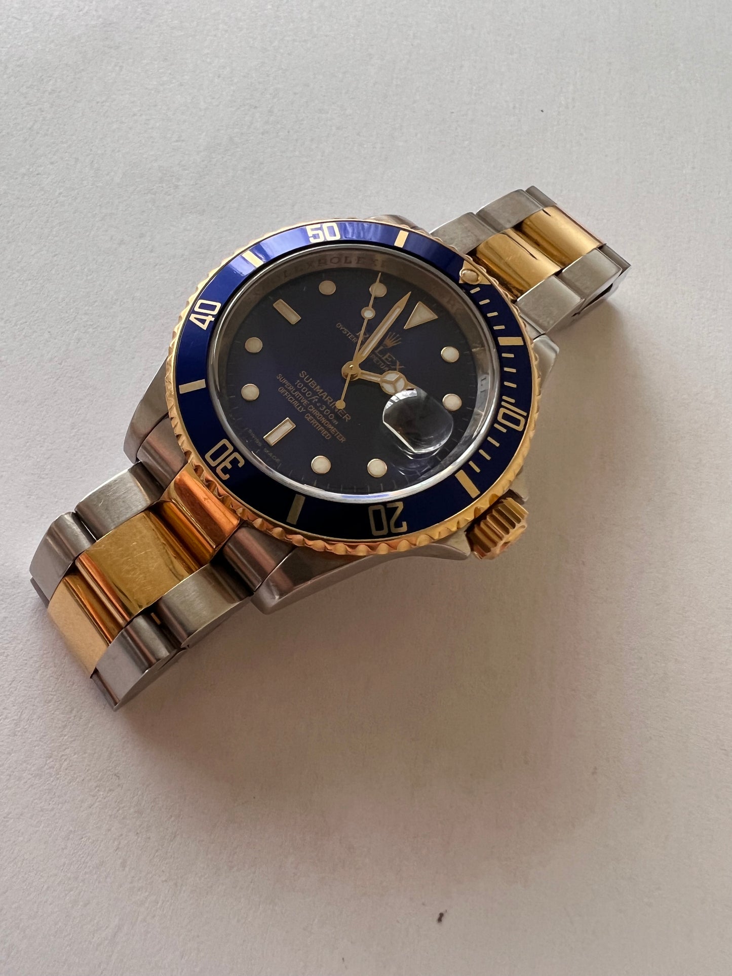 Rolex submariner 16613 rrr no holes