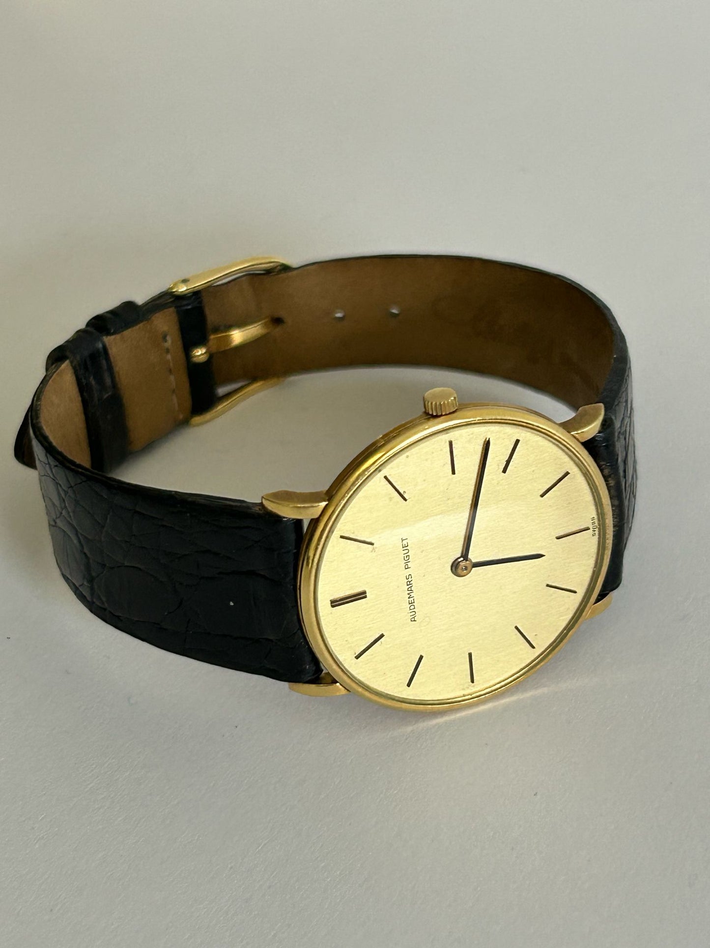 Audemars Piguet ultra thin gold 35mm
