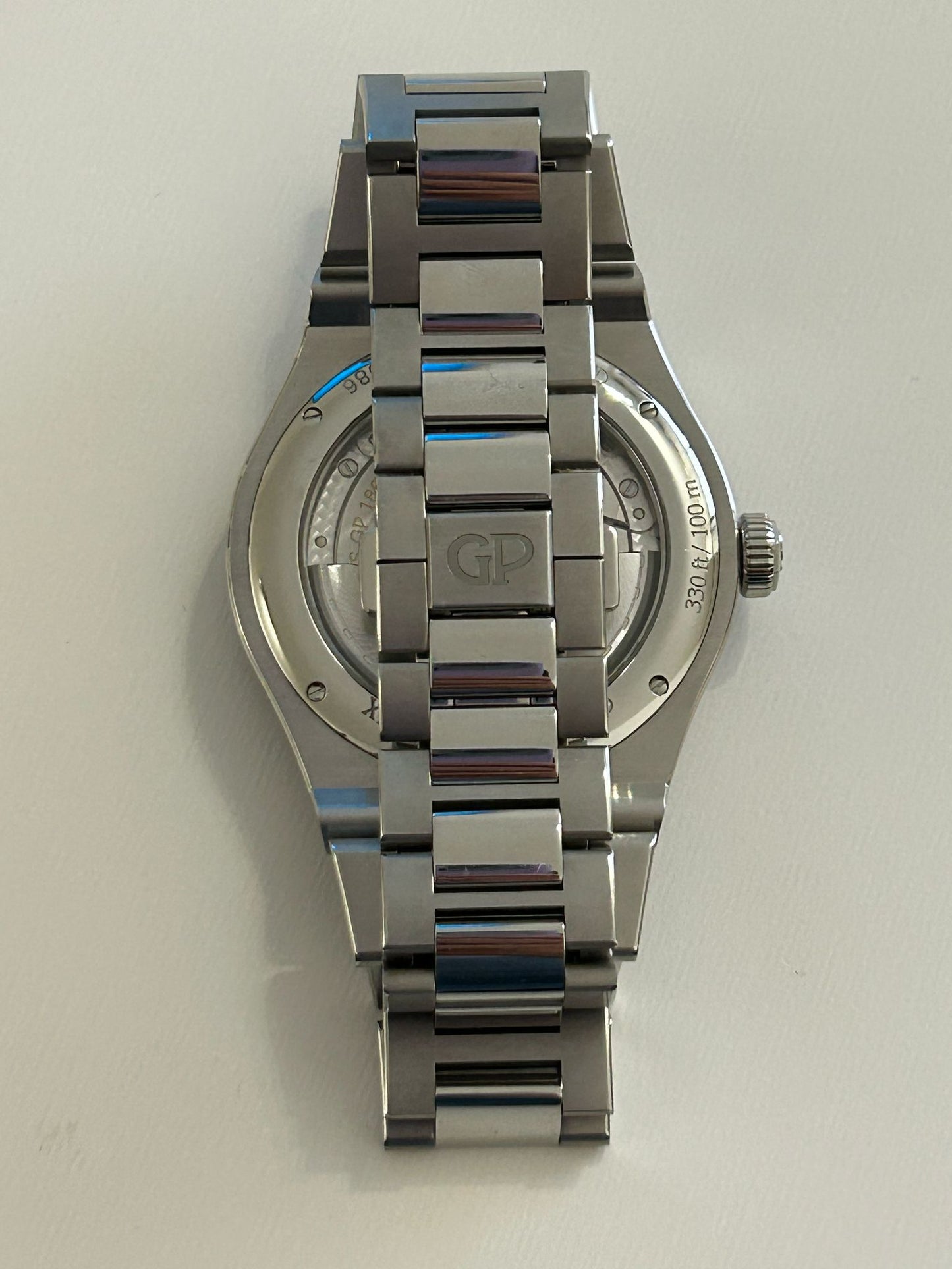 Girard-Perregaux Laureato green dial full set 49931