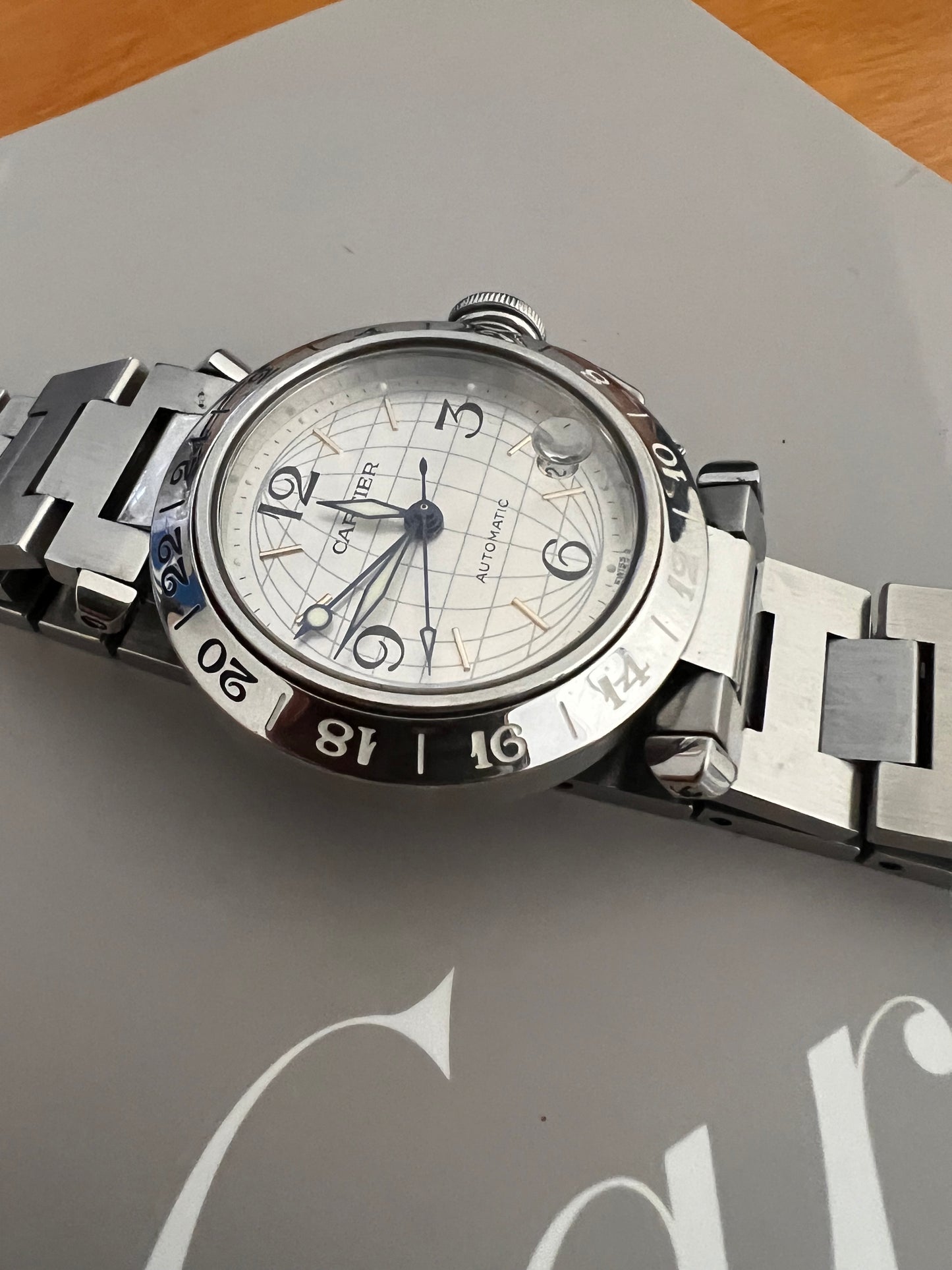Cartier pasha 2377 gmt