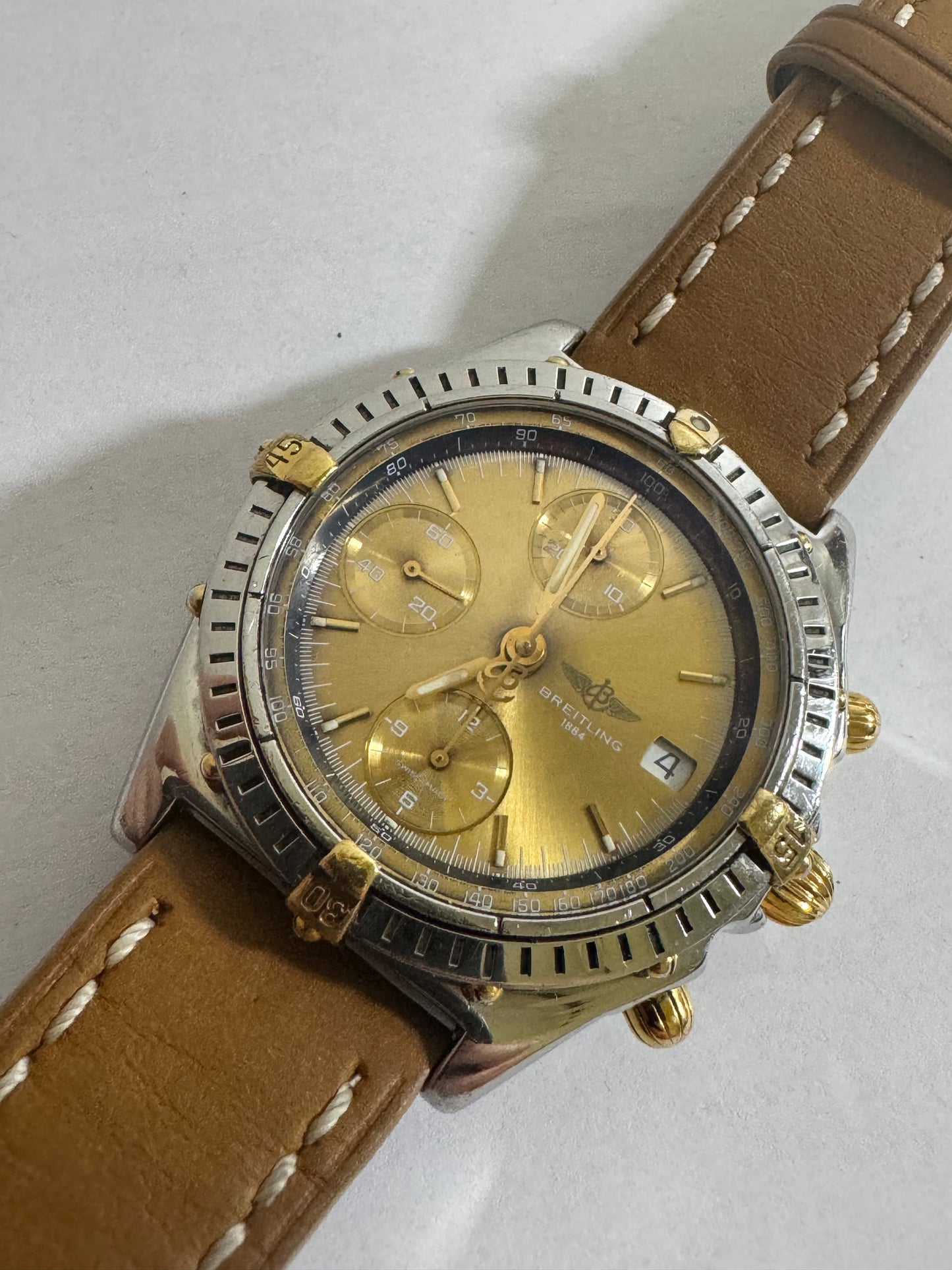 Bristling chronomat gold dial