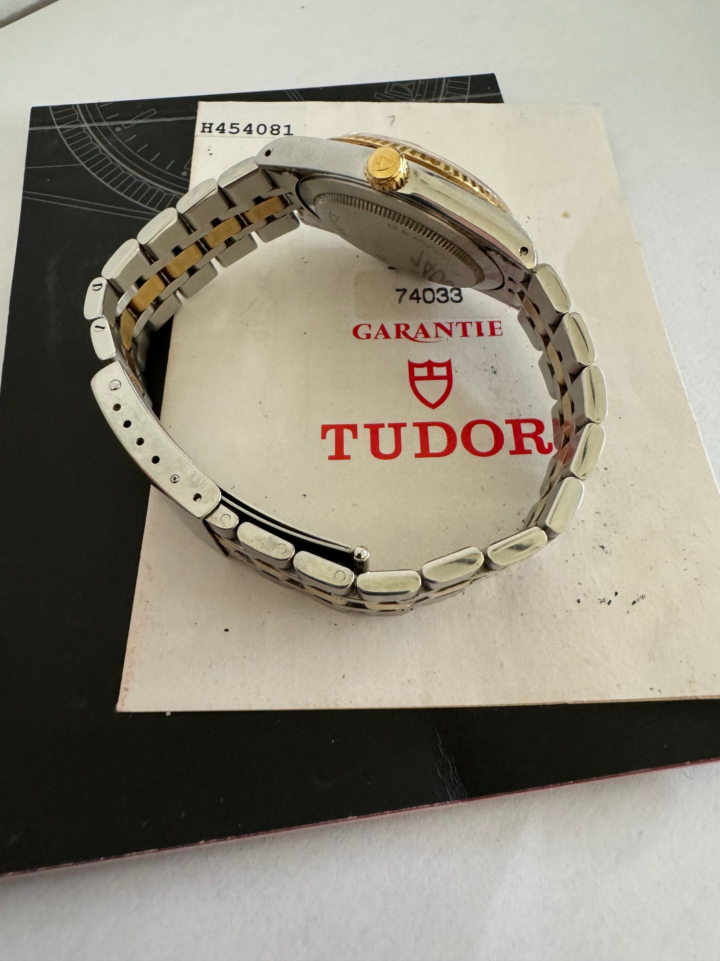 Tudor 74033 paper