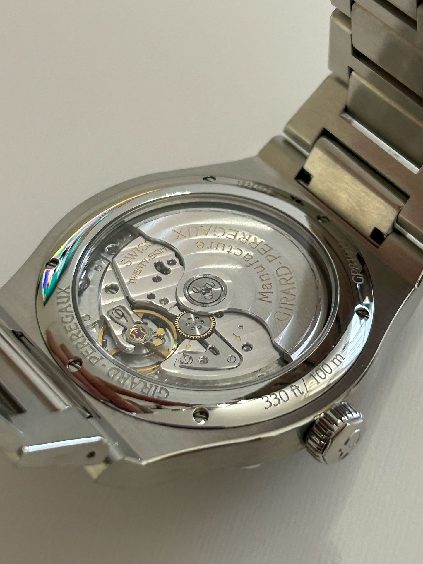Girard-Perregaux Laureato green dial full set 49931