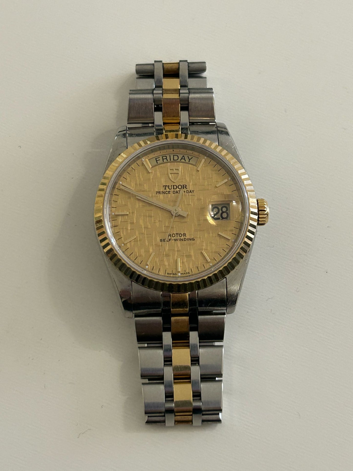 Tudor date day 76213 card