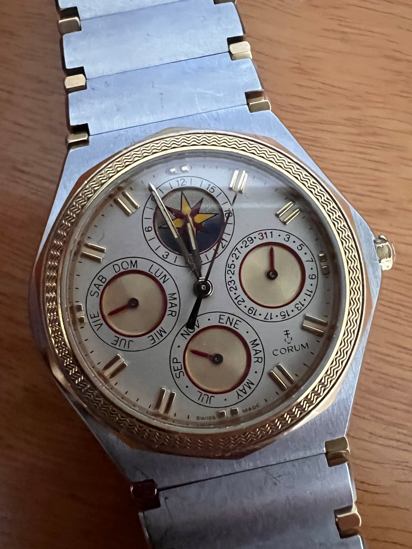 Corum 91.115.21 V-200