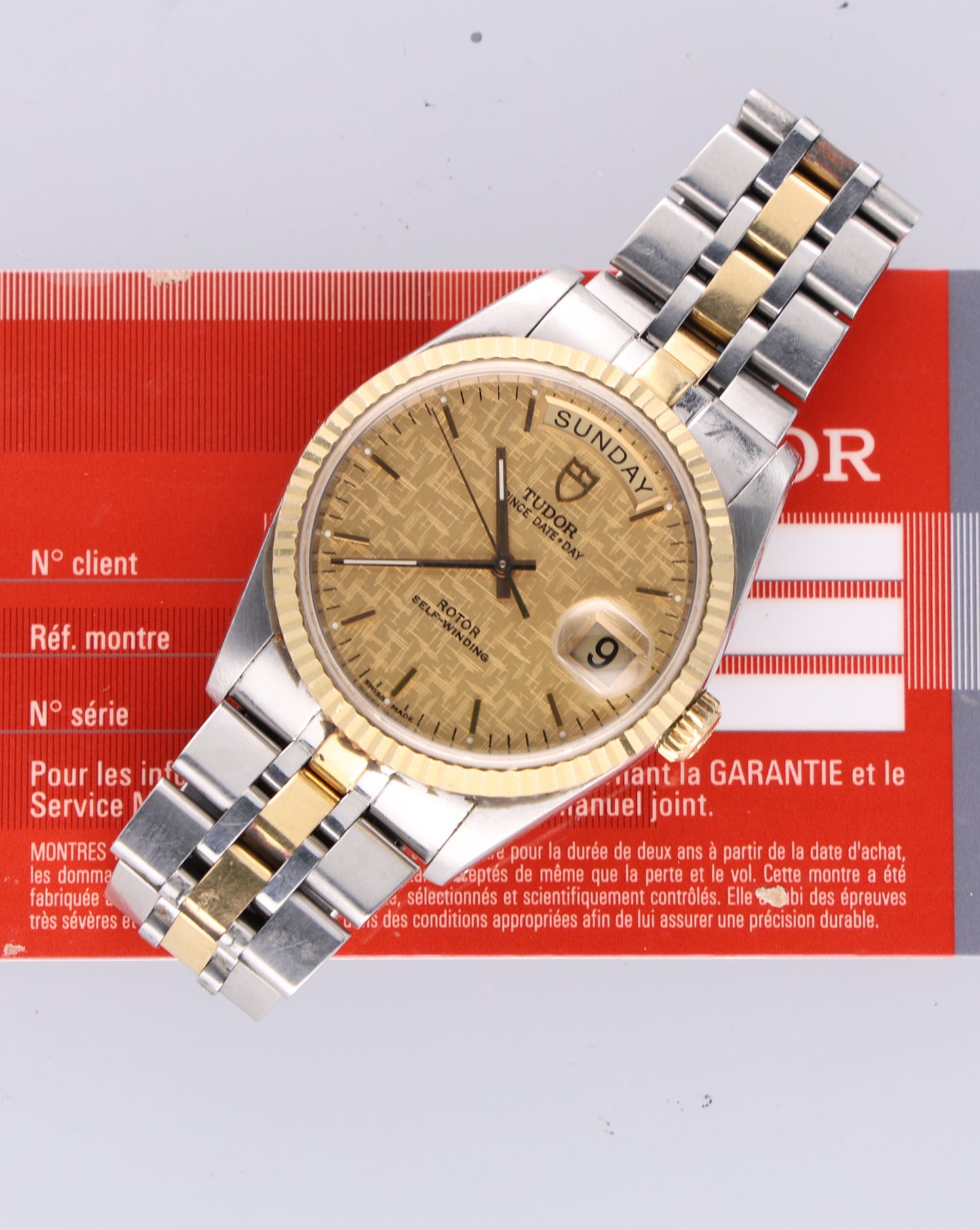 TUDOR 76213 36mm paper gold bezel linen
