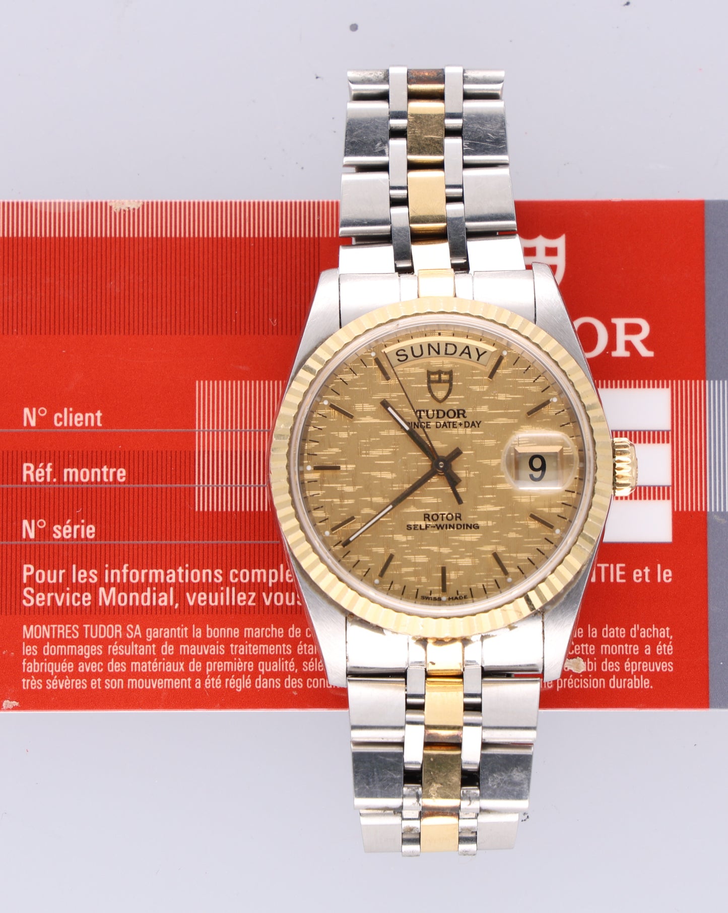 TUDOR 76213 36mm paper gold bezel linen