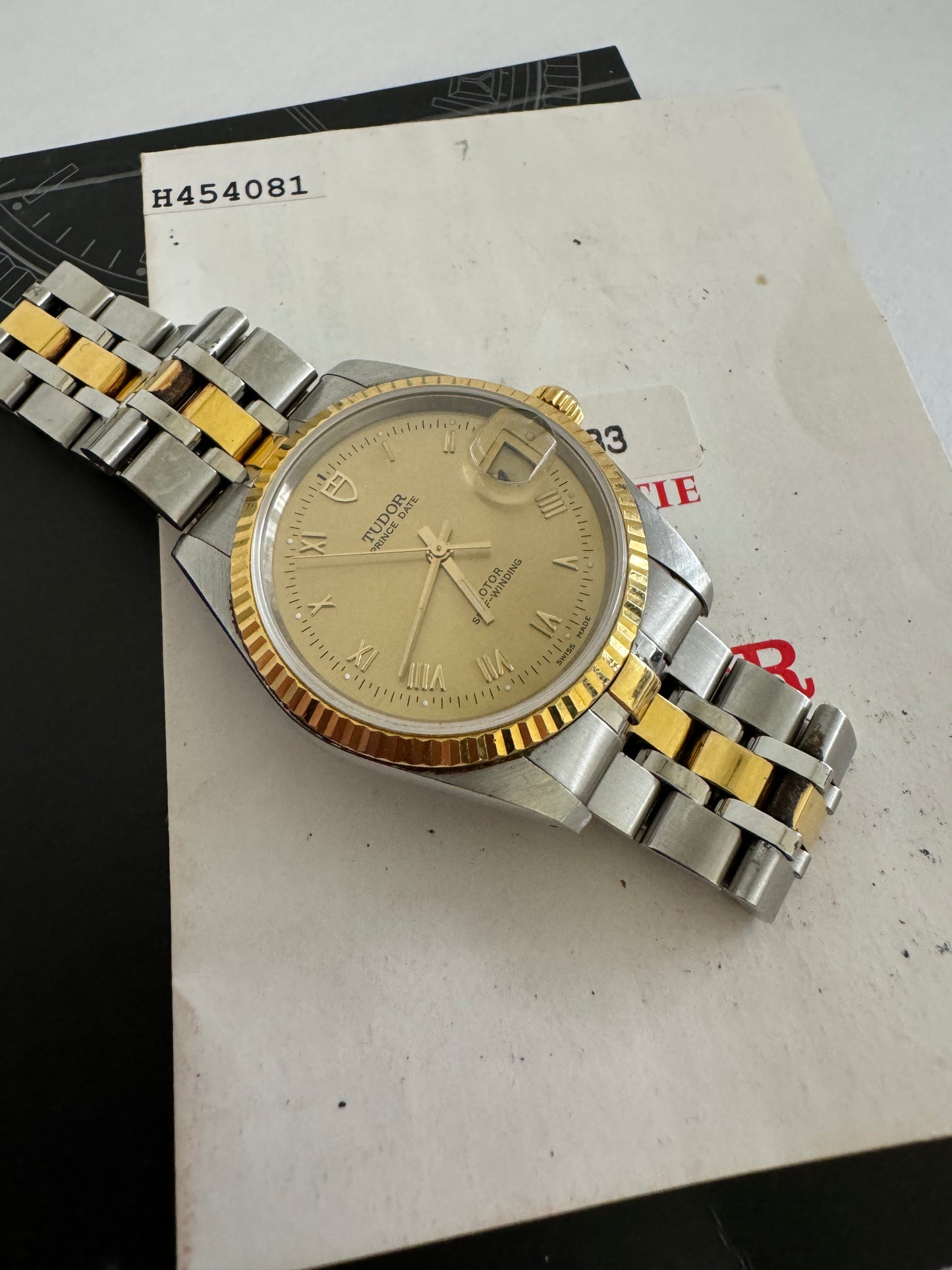 Tudor 74033 paper