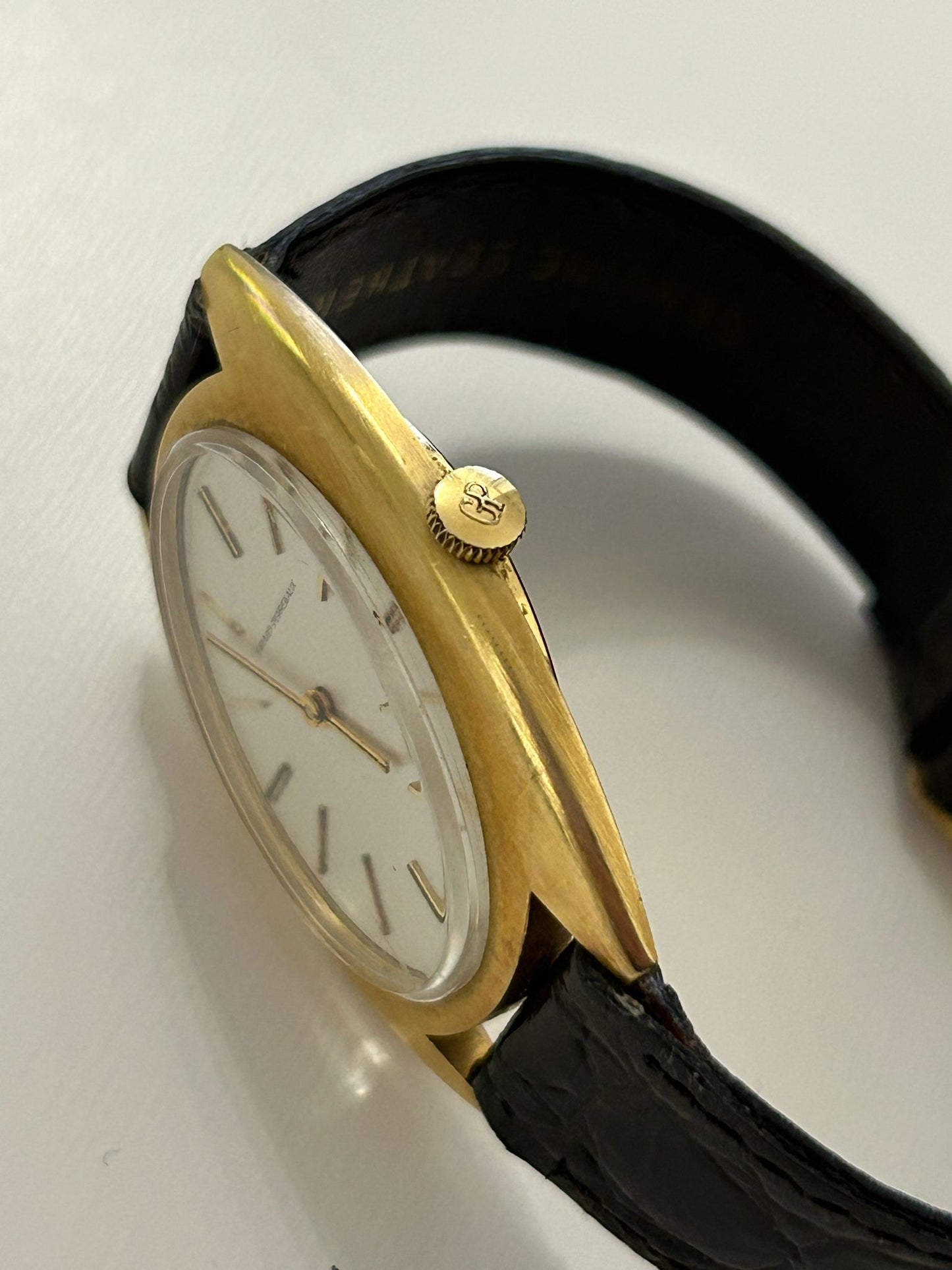 Girard perregaux gold egg