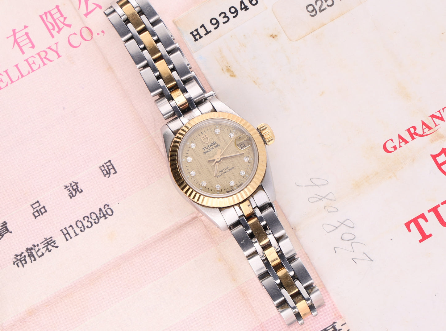 Tudor 92513 paper