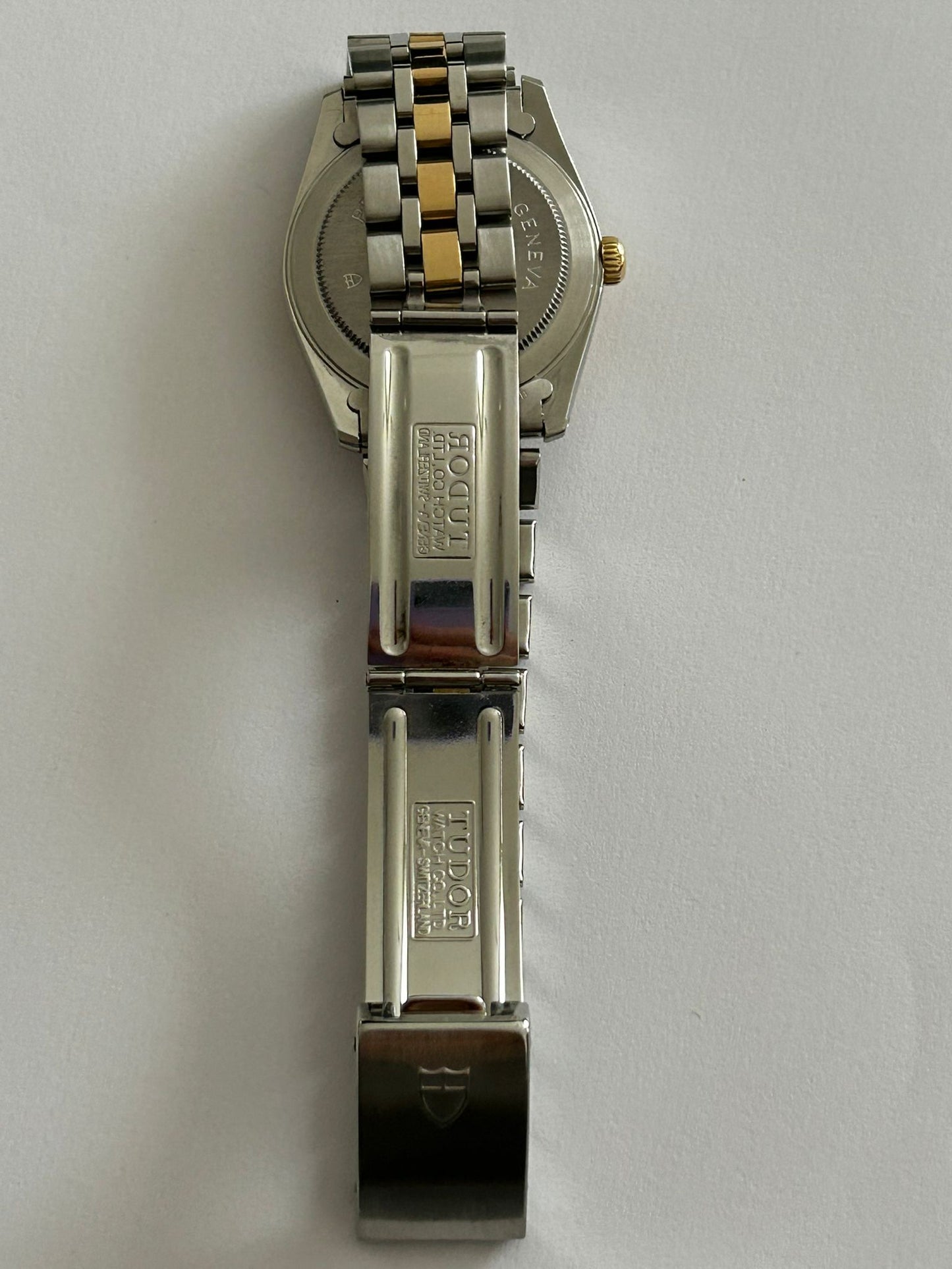 Tudor date Day celebration dial