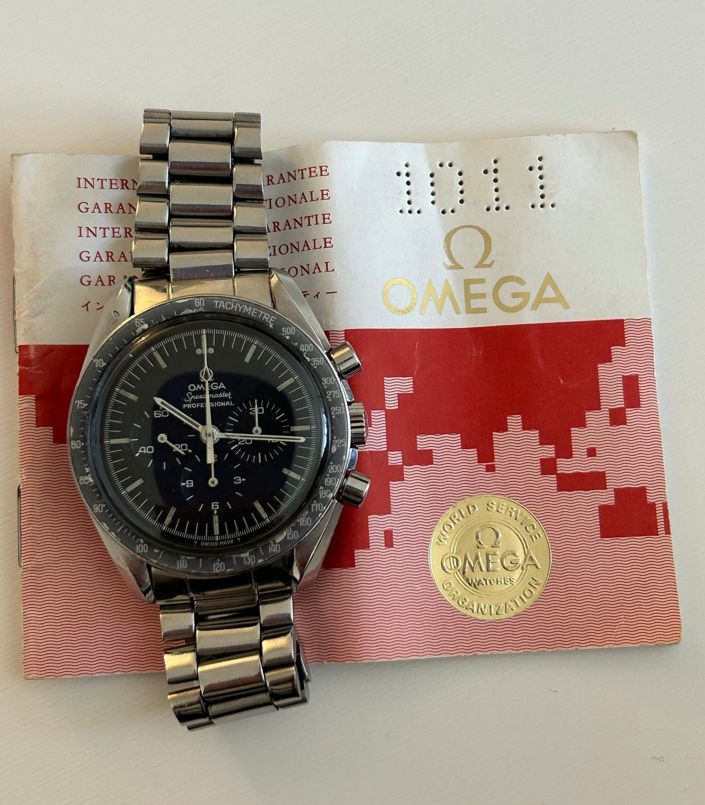 Omega Speedmaster 145.022 long S and R original paper