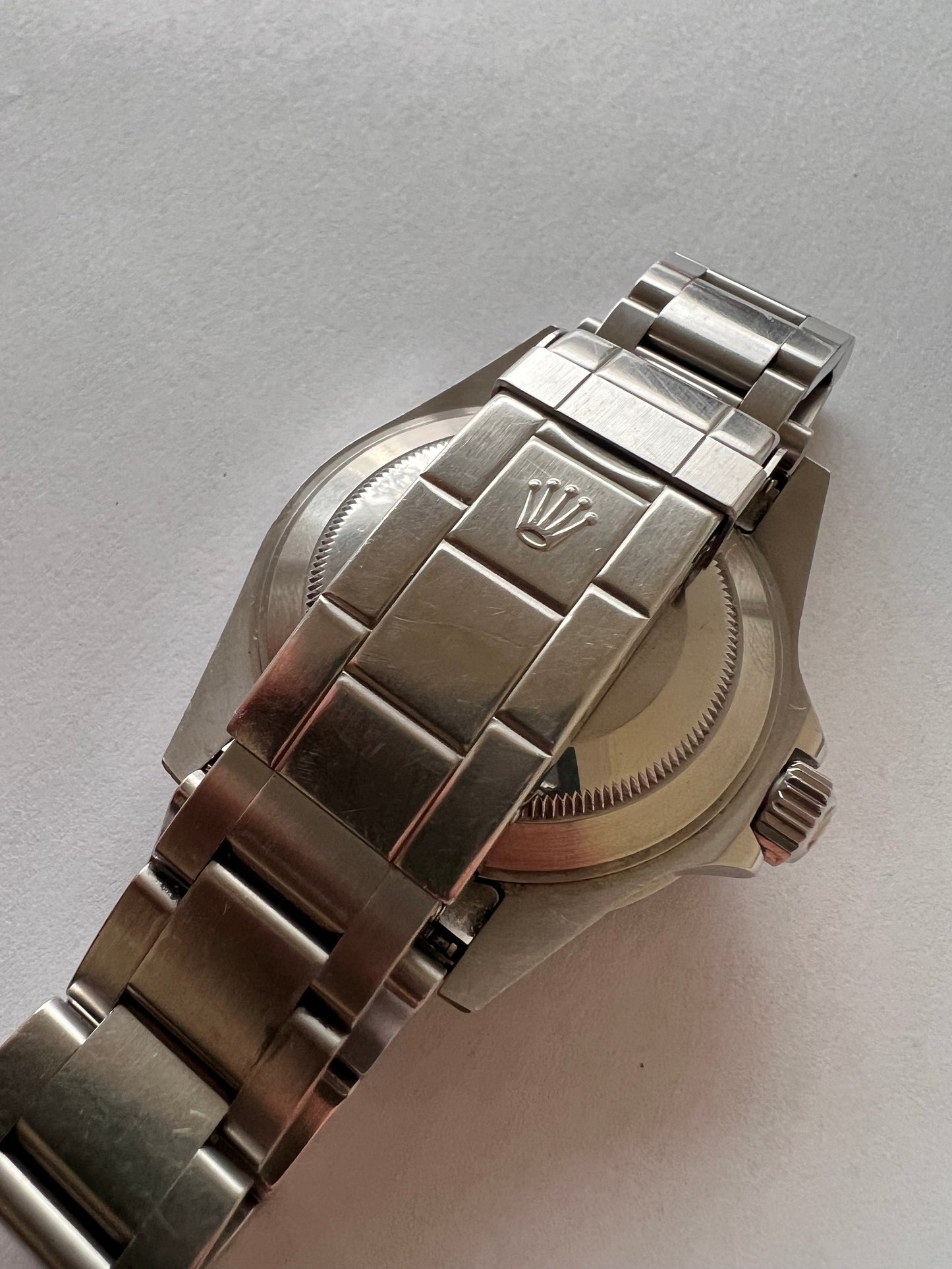 Rolex submariner 16610 rrr no holes