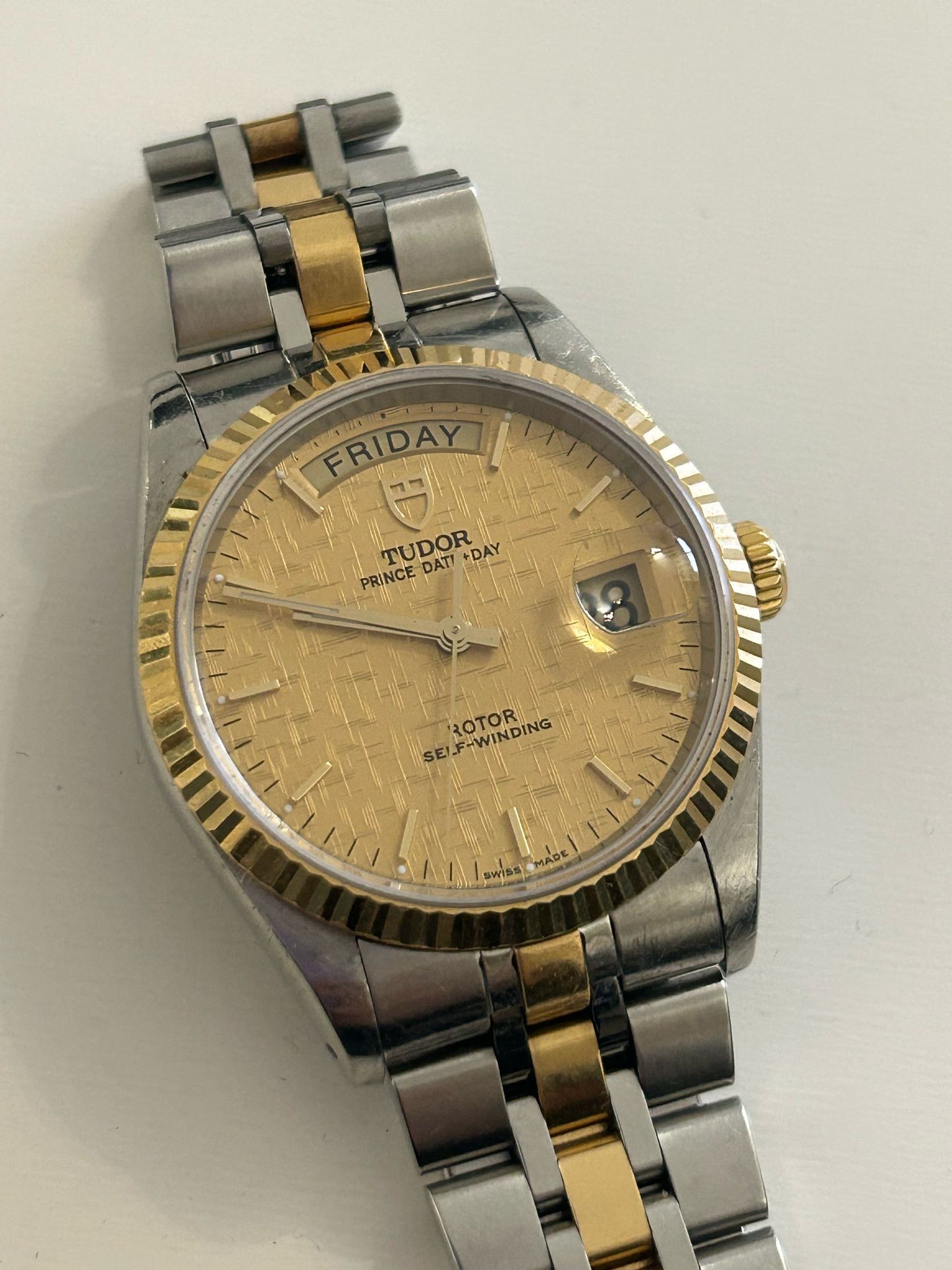 Tudor date day 76213 card