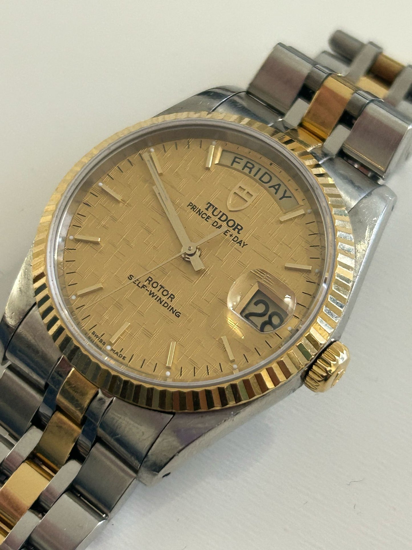 Tudor date day 76213 card