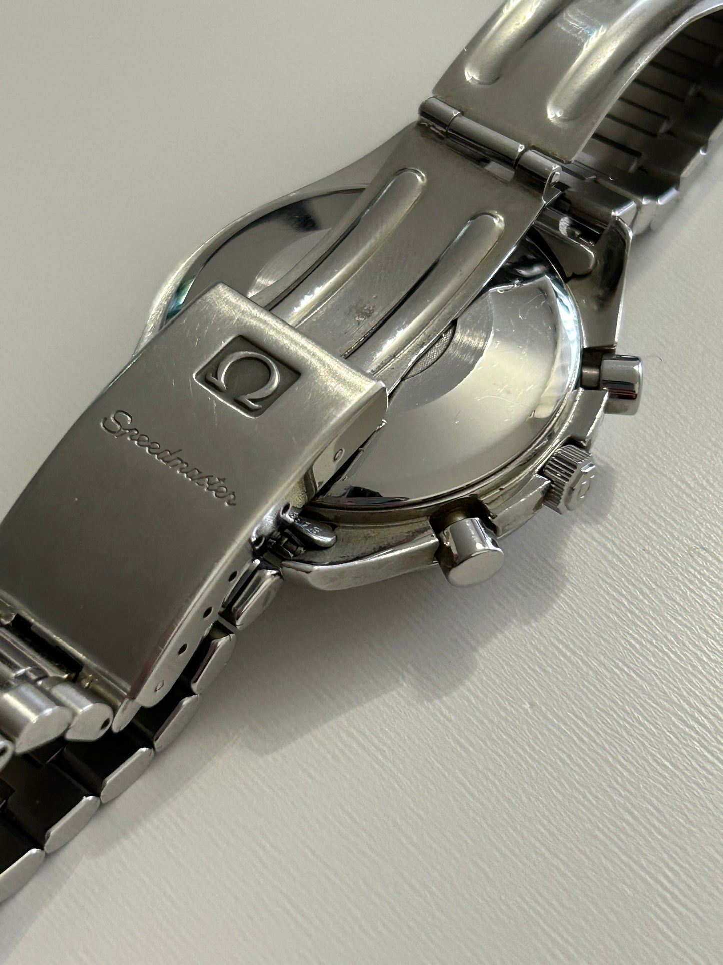 Omega Speedmaster 31150