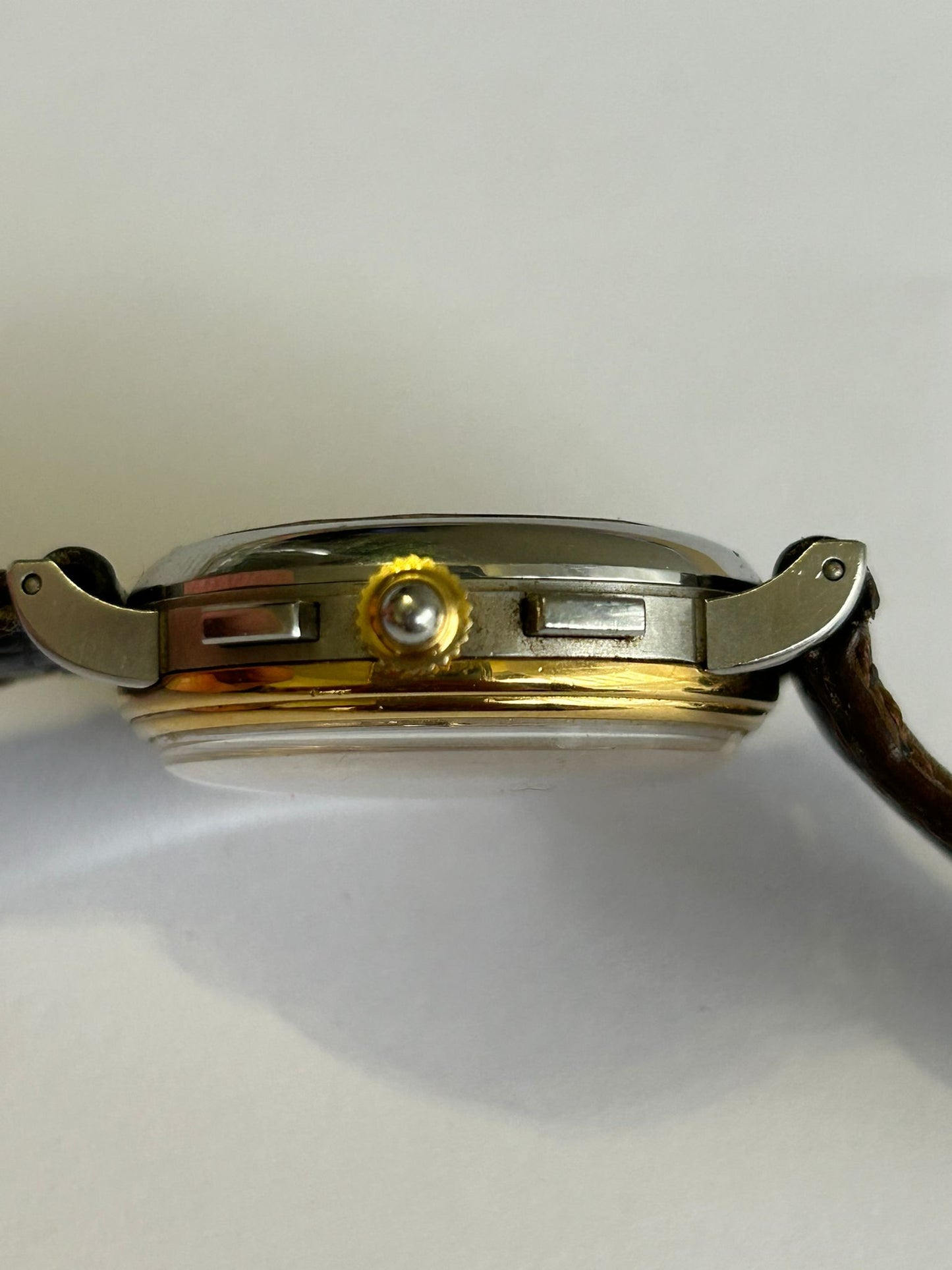 Baumé e mercier steel and gold