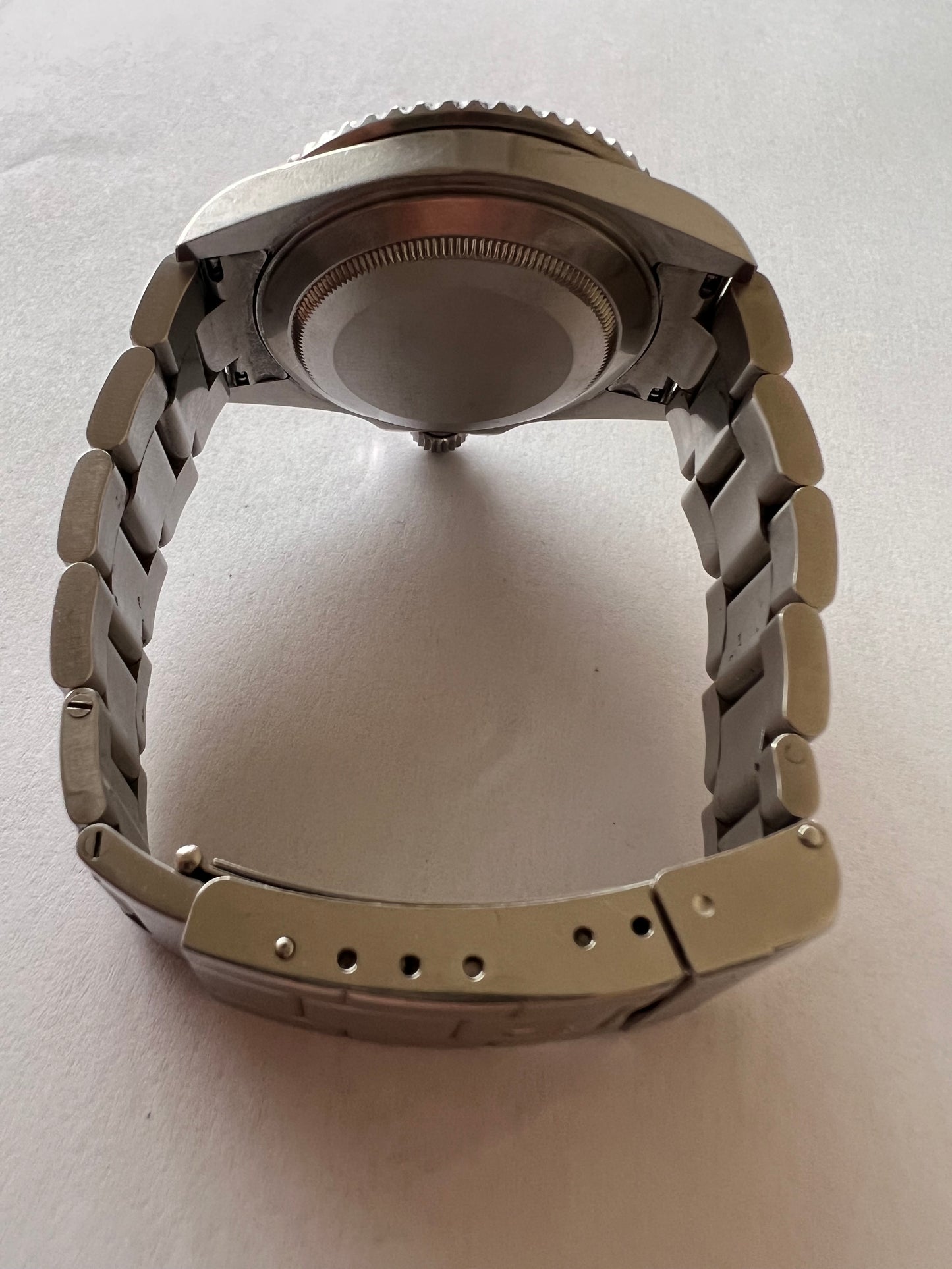Rolex submariner 16610 rrr no holes