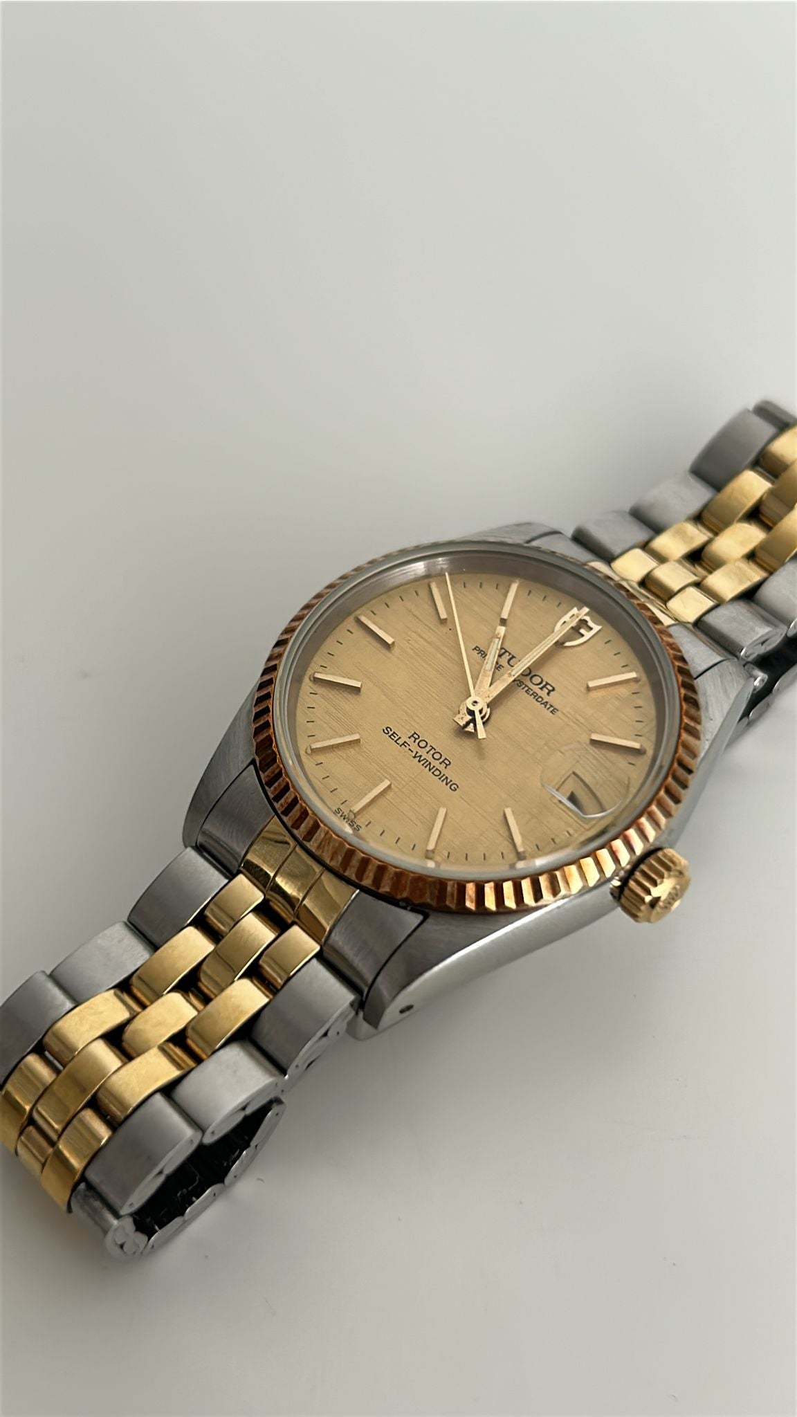 TUDOR Prince 72033 paper.