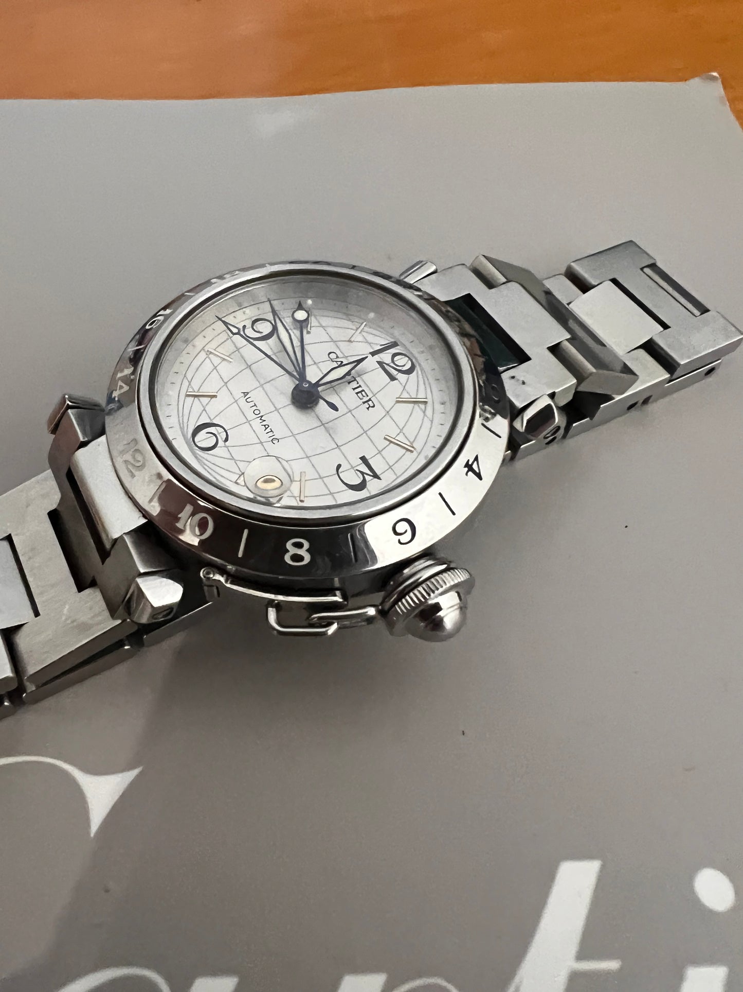 Cartier pasha 2377 gmt