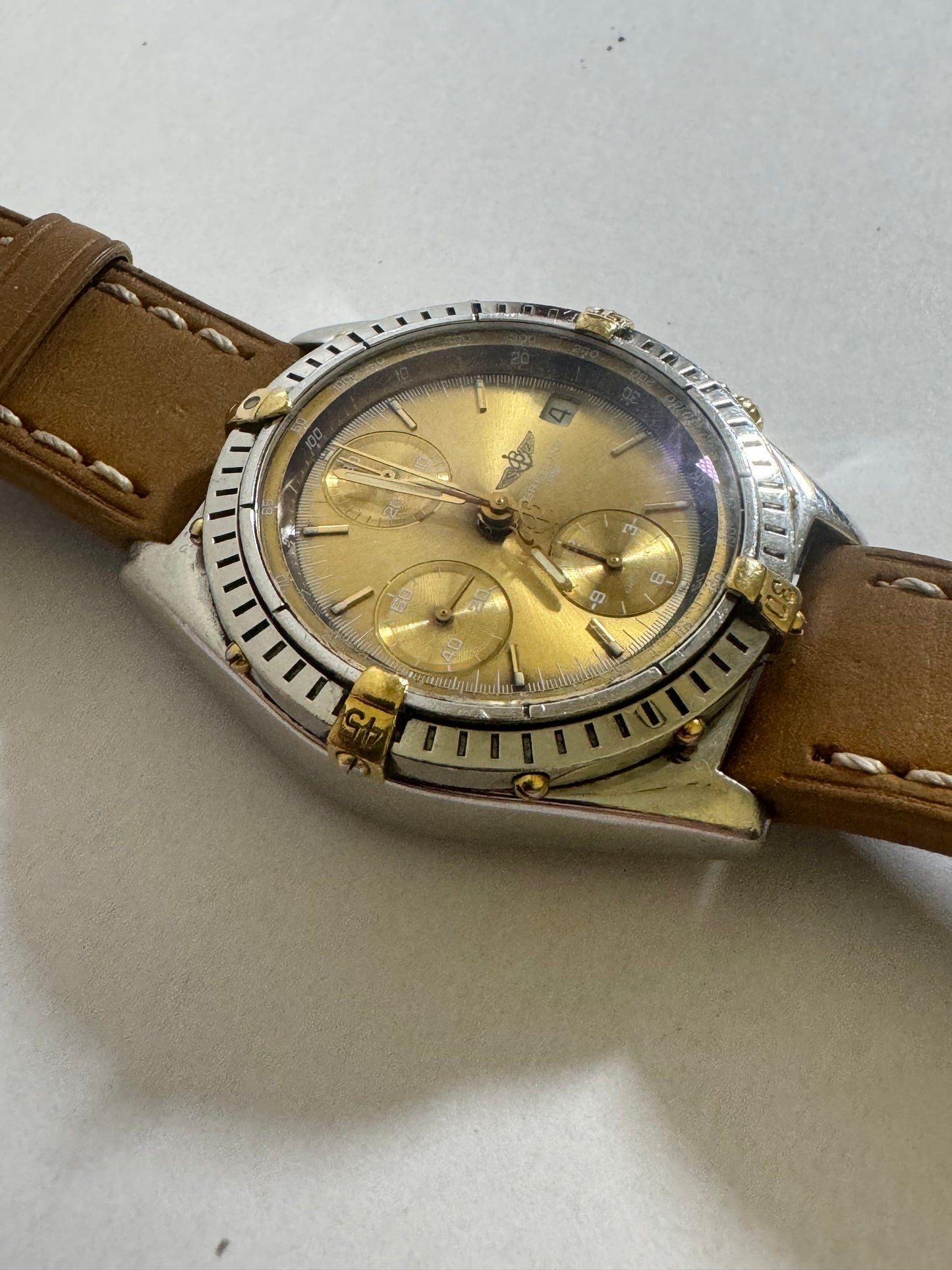 Bristling chronomat gold dial