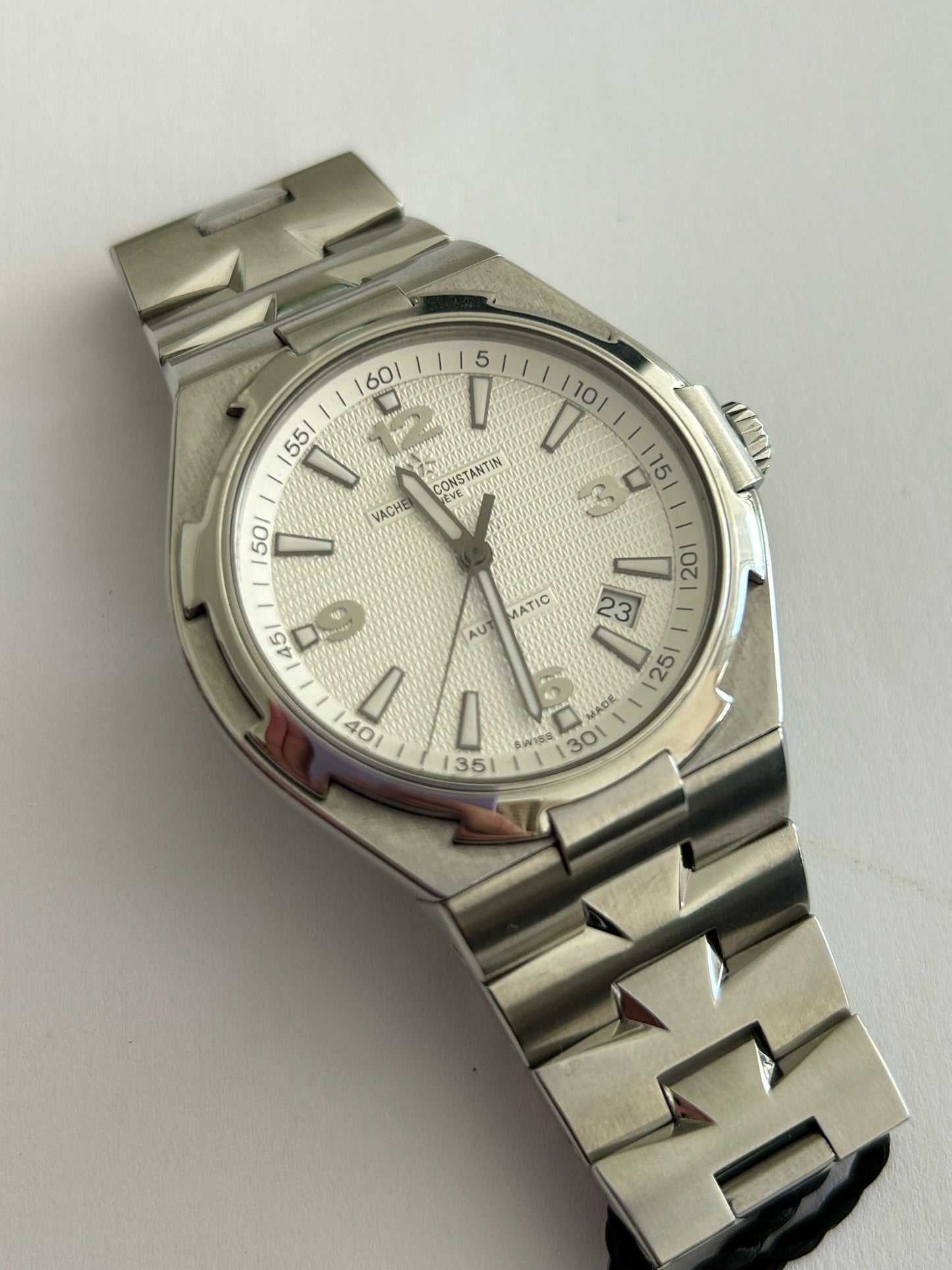 Vacheron Constantin Overseas 47040