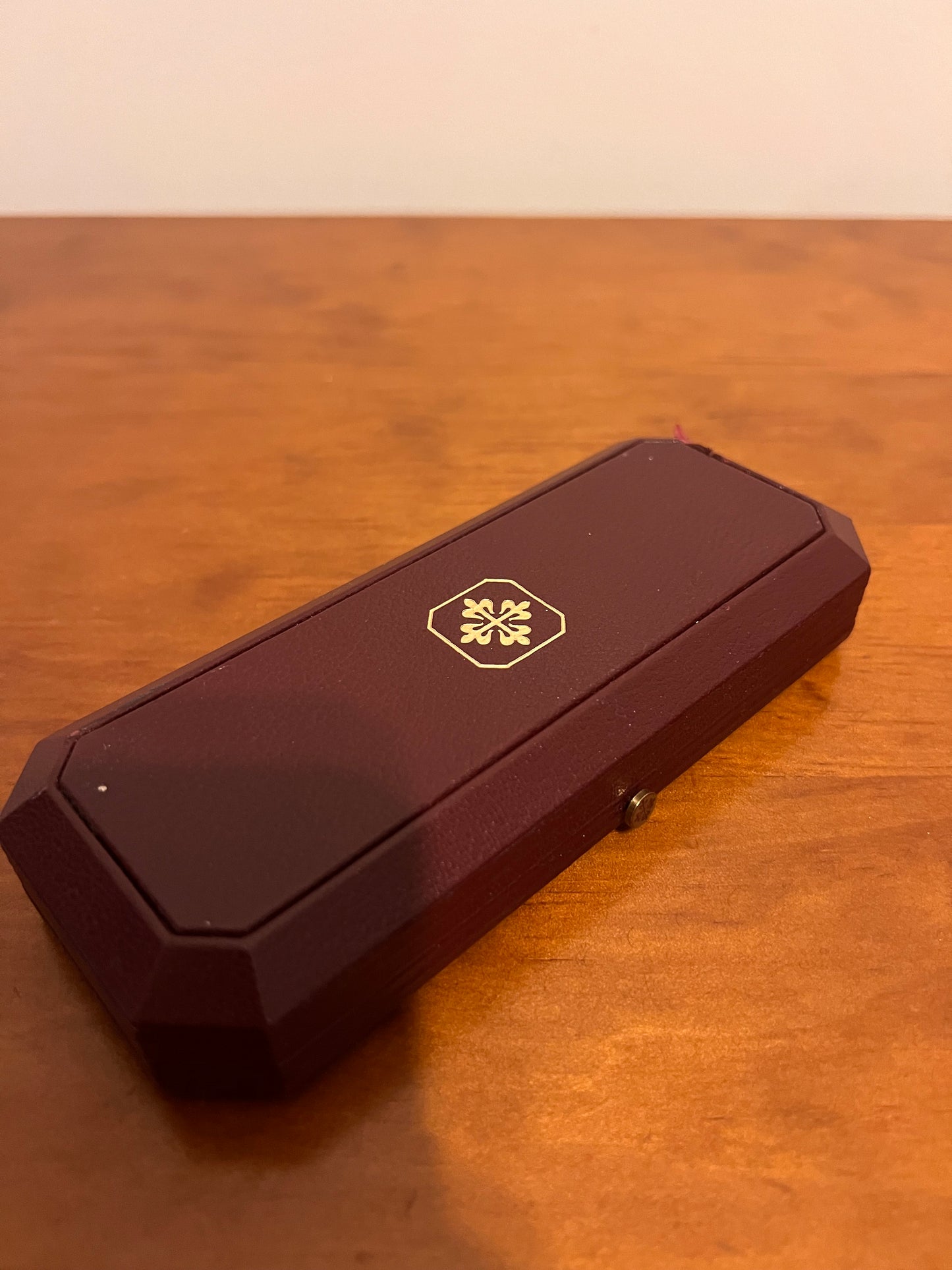 Patek Philippe box damaged
