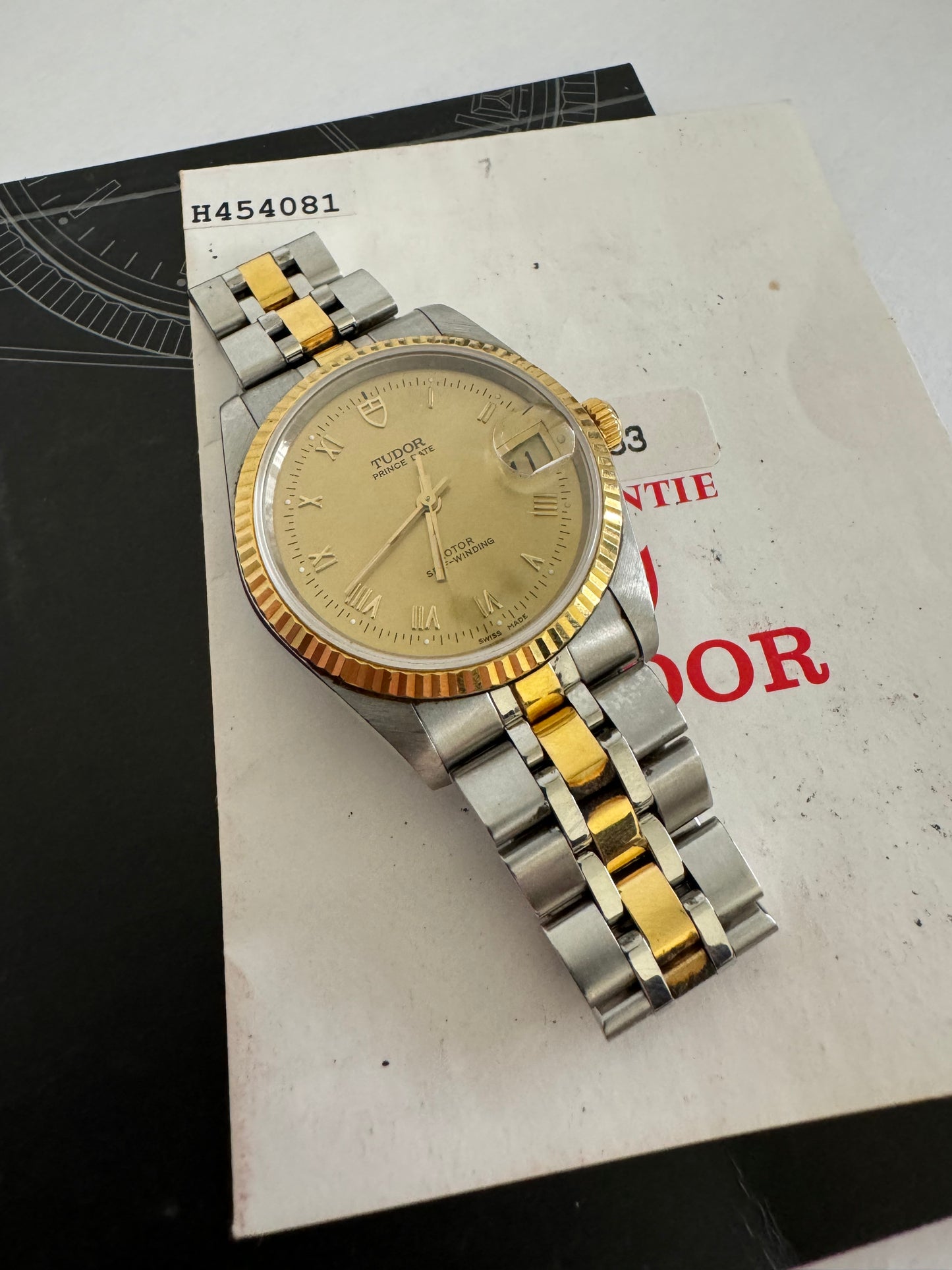 Tudor 74033 paper