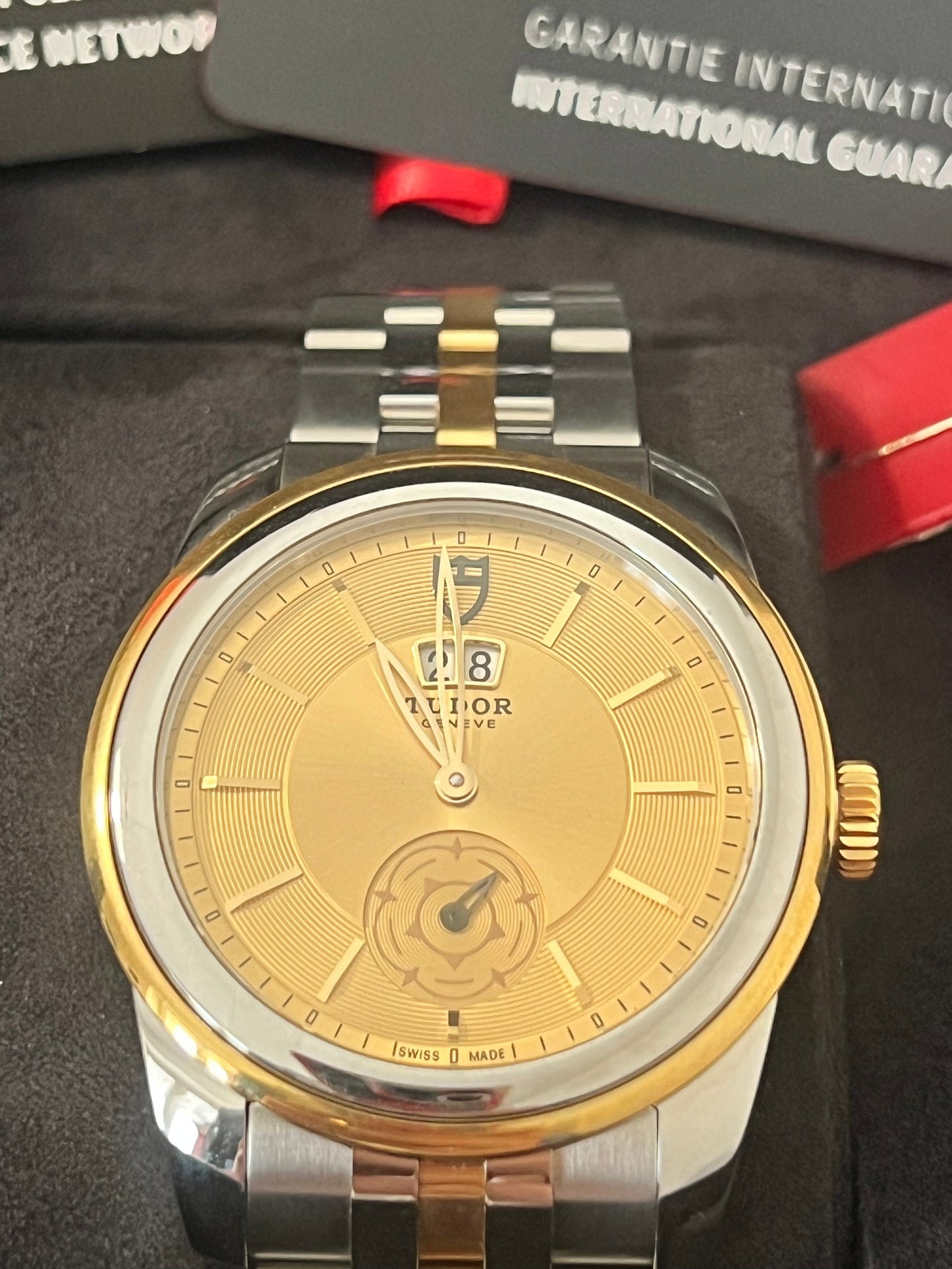 Tudor Glamour Double Date
