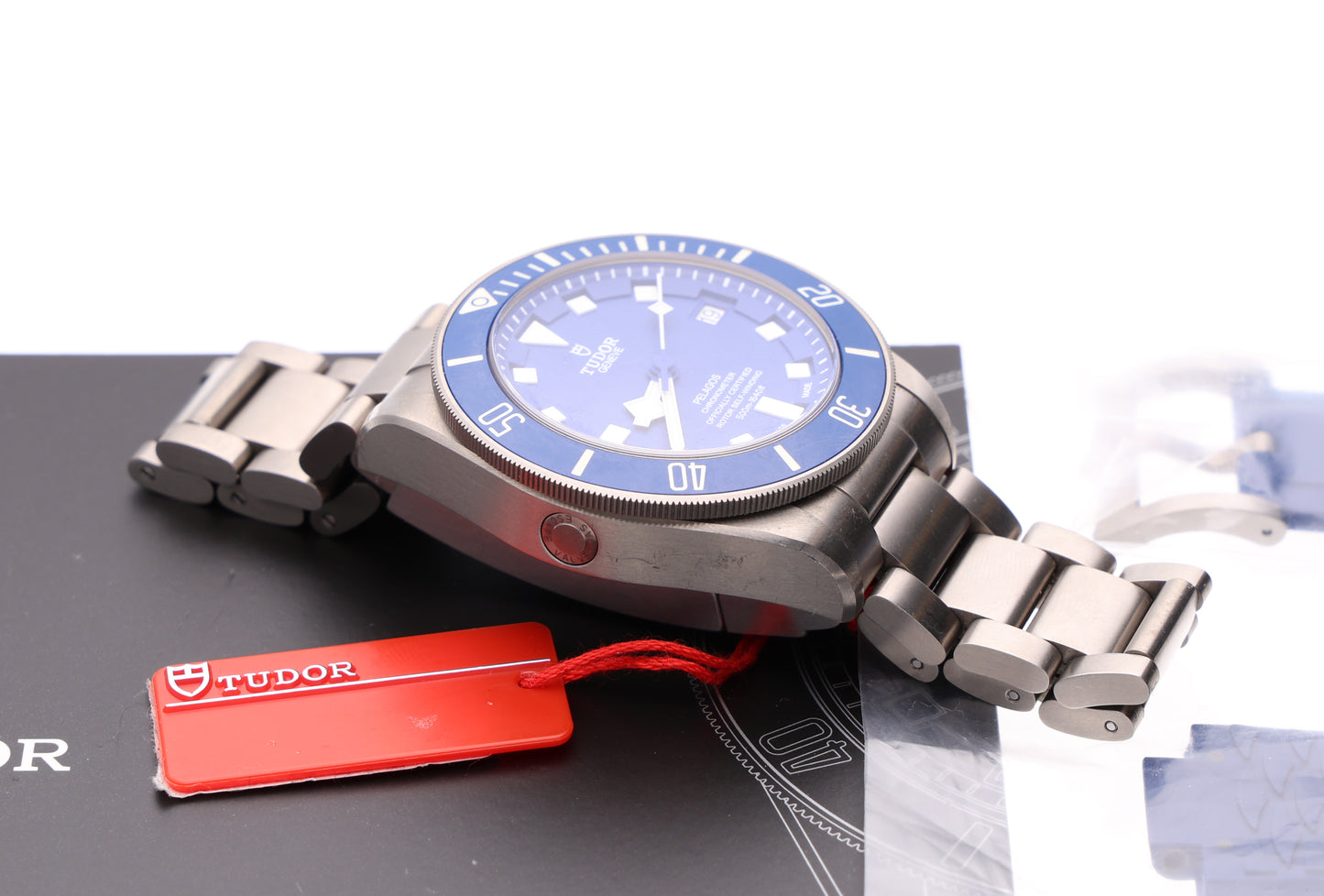 Tudor 25600TB Pelagos Blu dial double strap