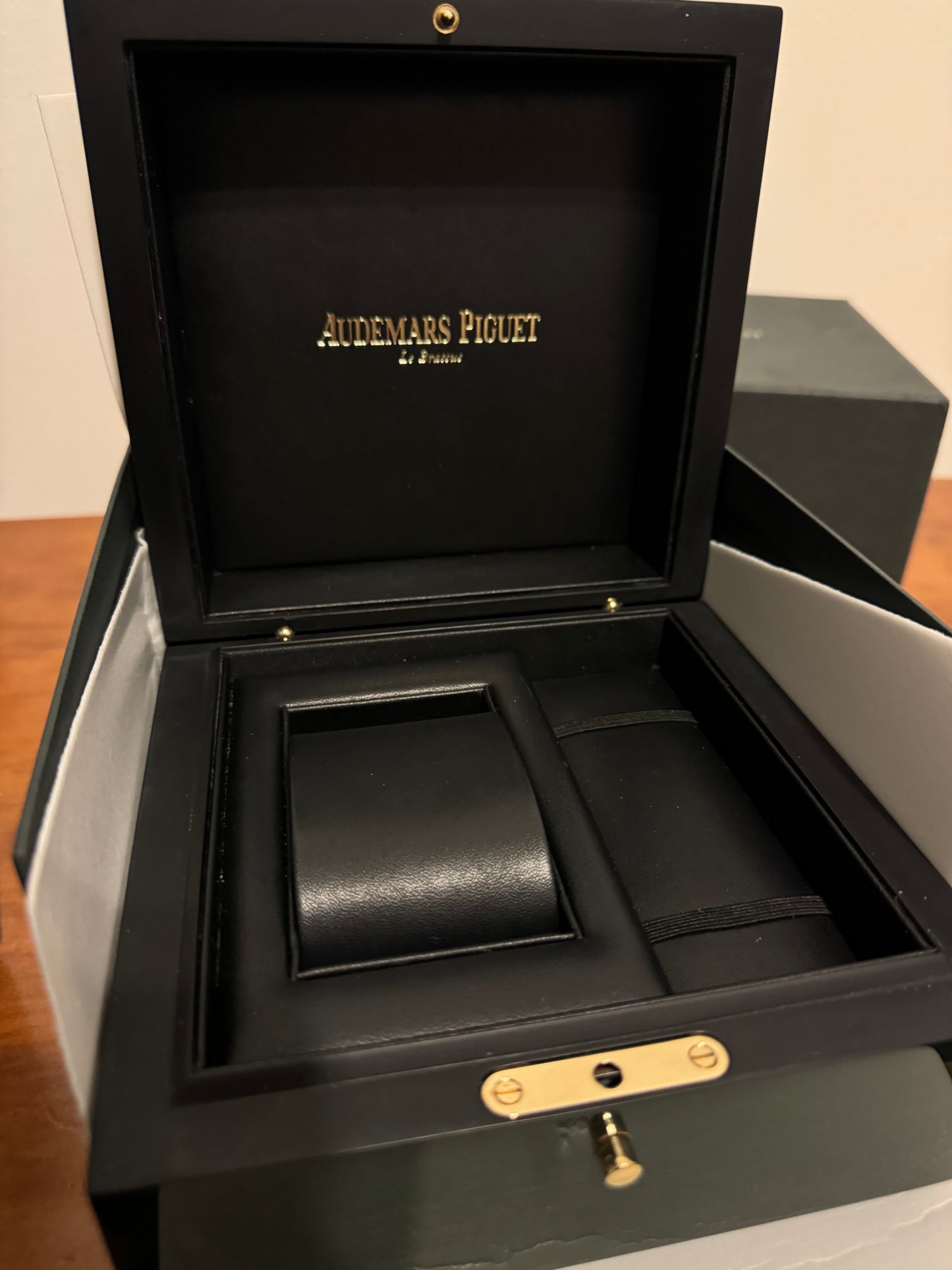 Audemars Piguet modern box