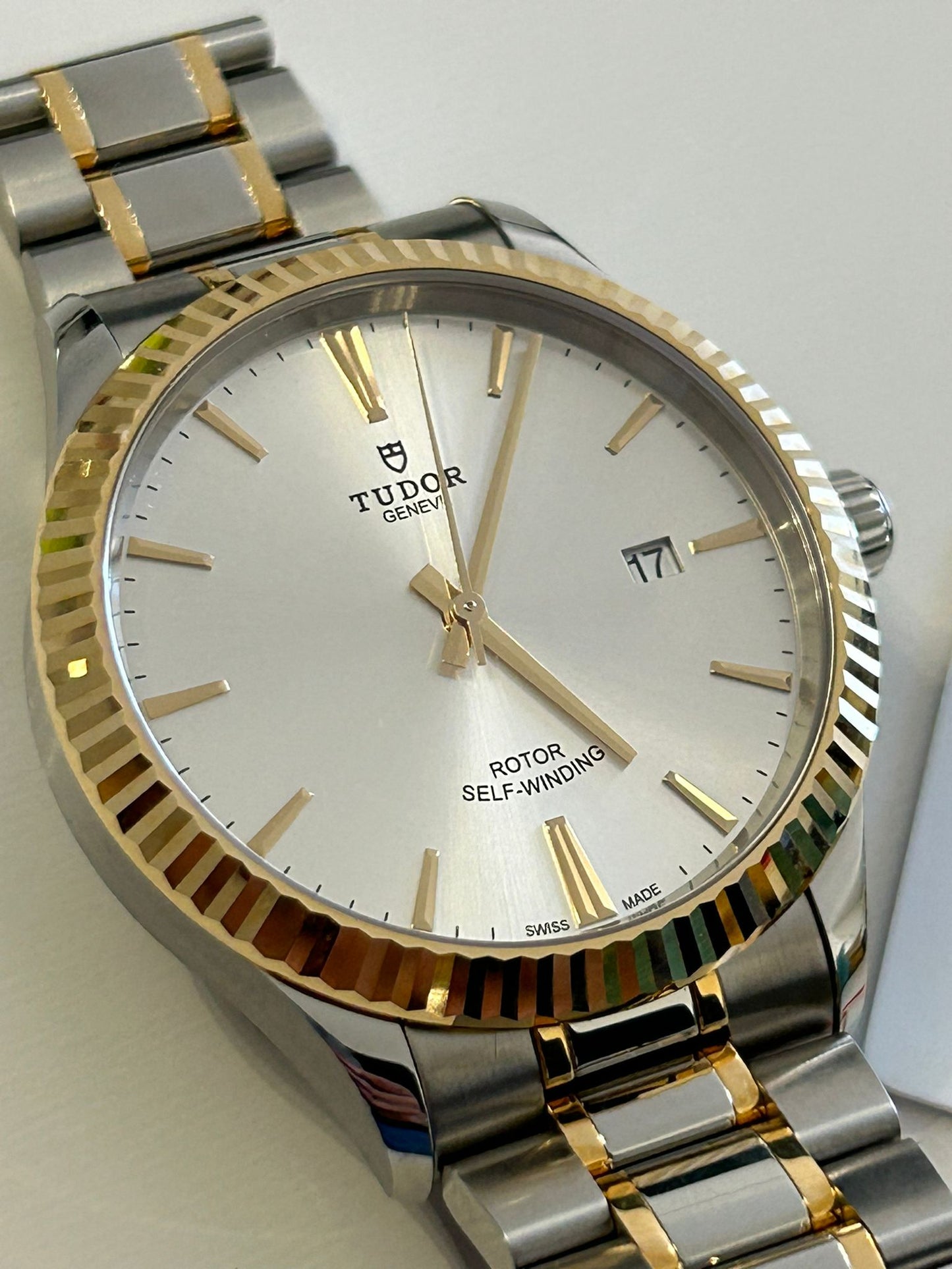 Tudor glamour date full set