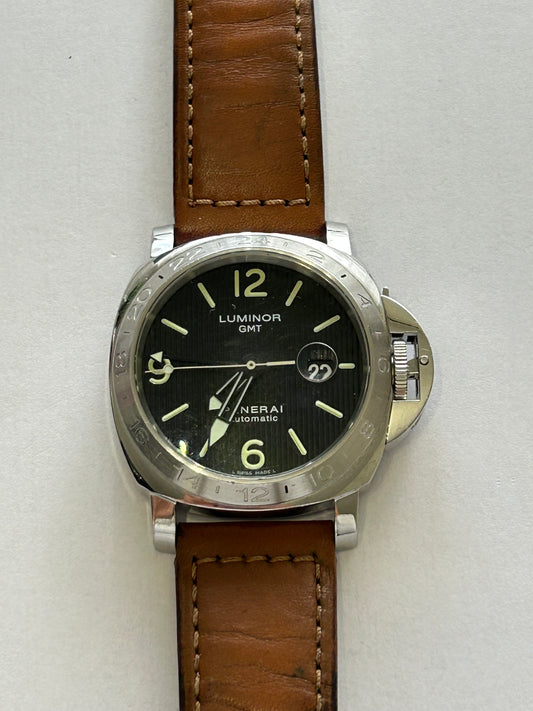 Panerai luminor gmt pam00029 tuxedo dial tritium