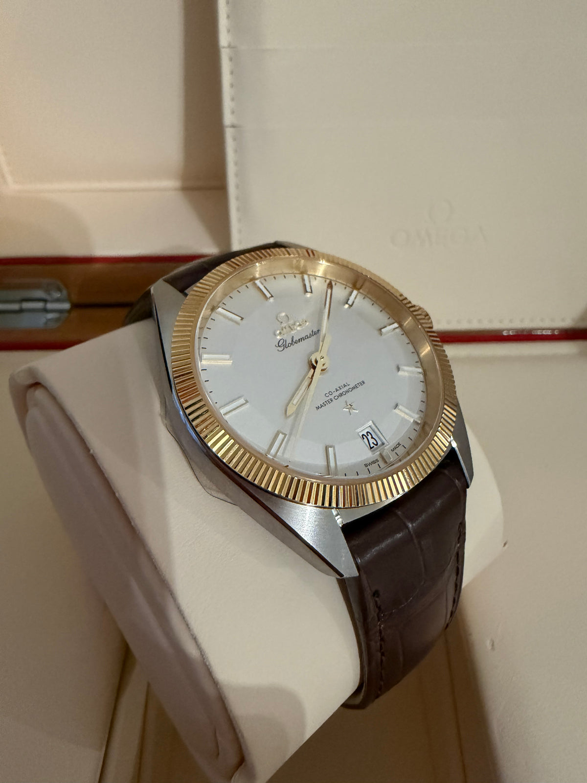 Omega Globemaster Constellation  130.23.39.21.02.001