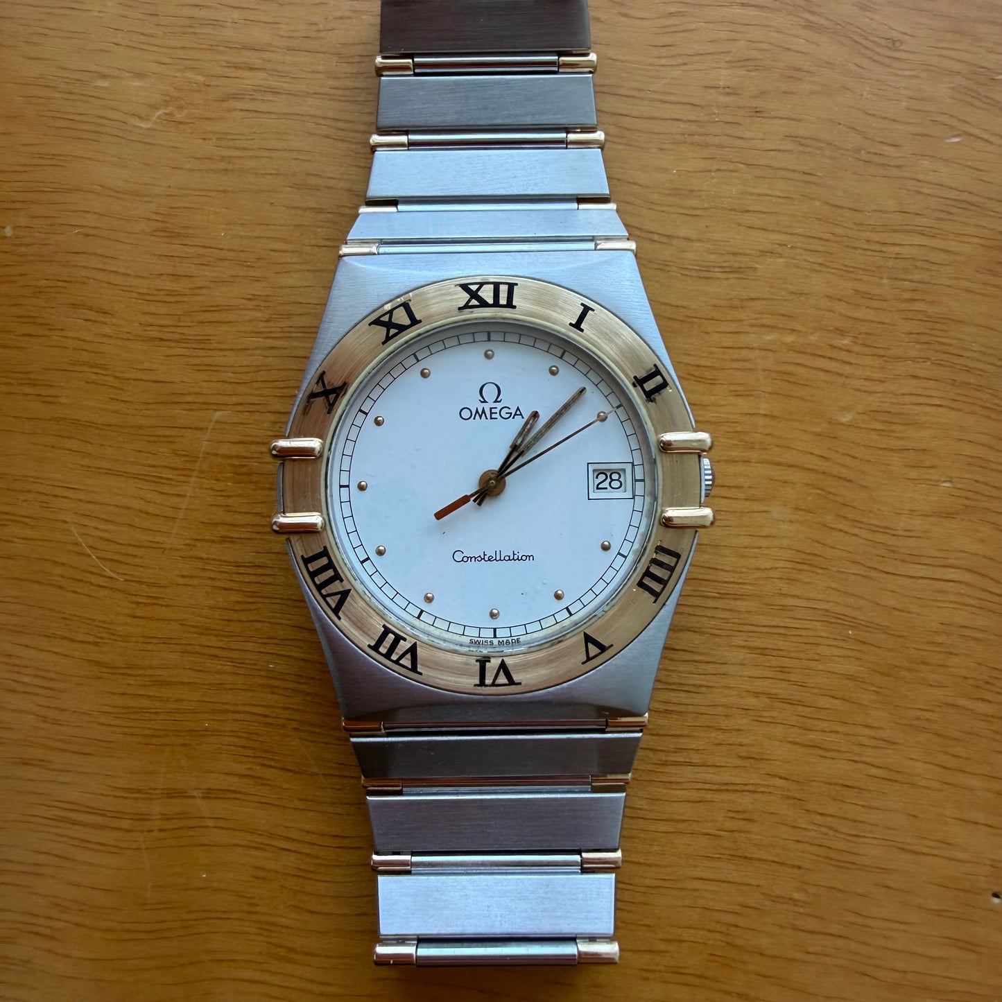 Omega Constellation Quartz 34mm steel gold