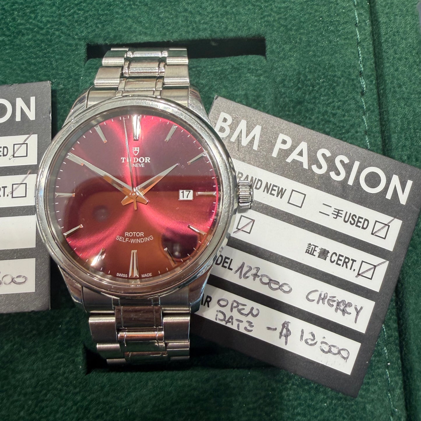 Tudor 12700