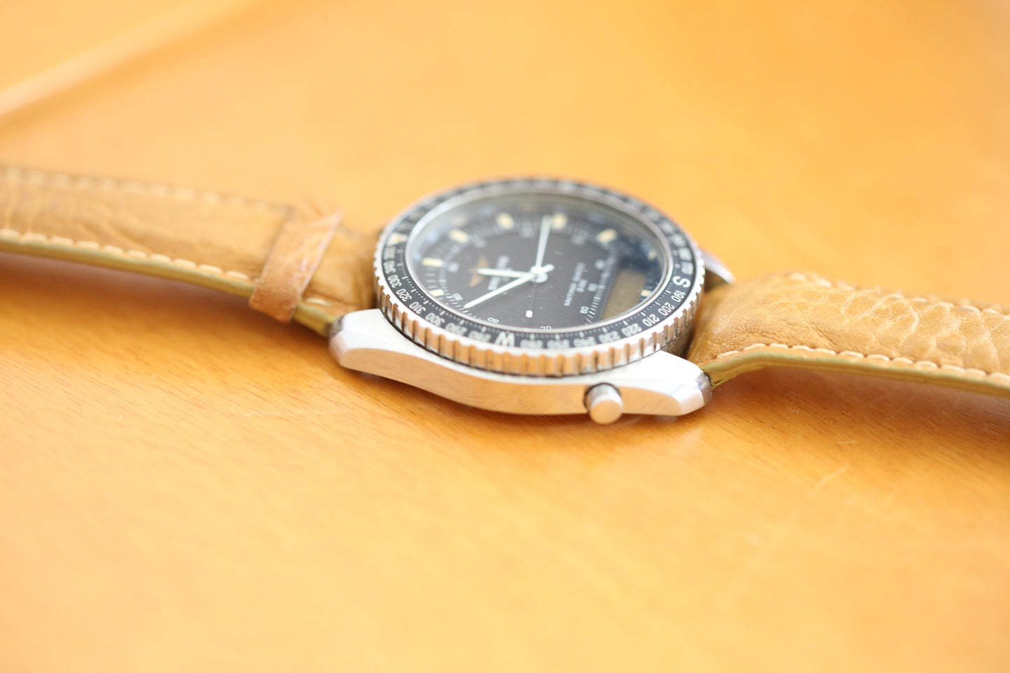 Breitling Navitimer Pluton A51037.