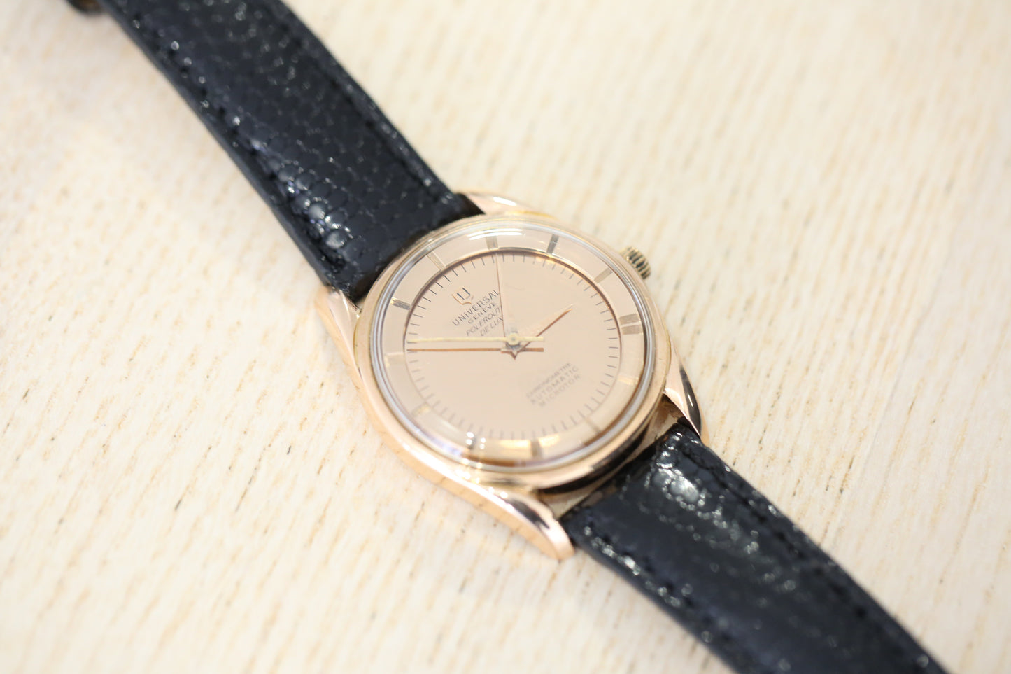 Universal Geneve Polarouter rose gold