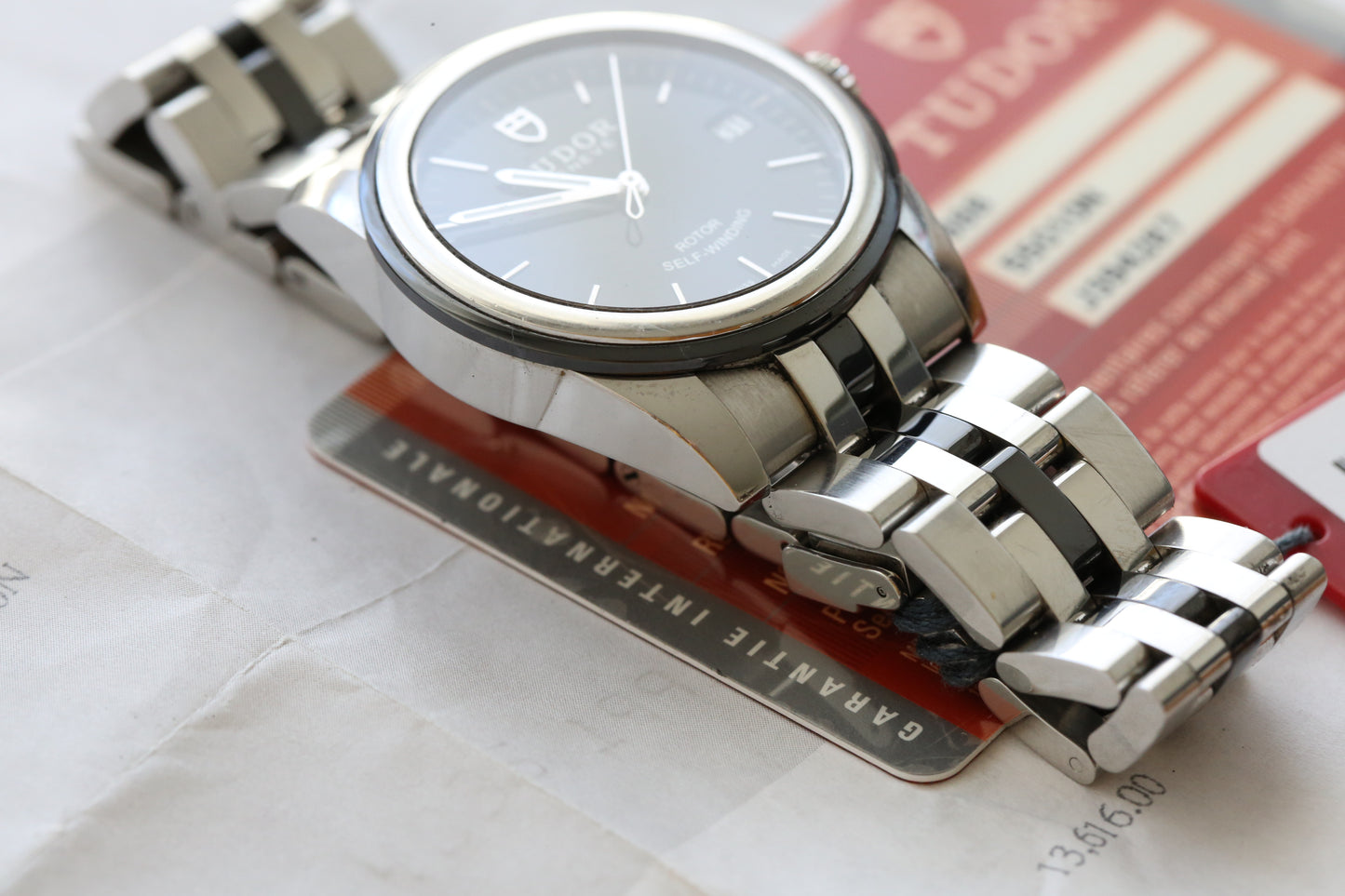 Tudor Glamour DATE 55010
