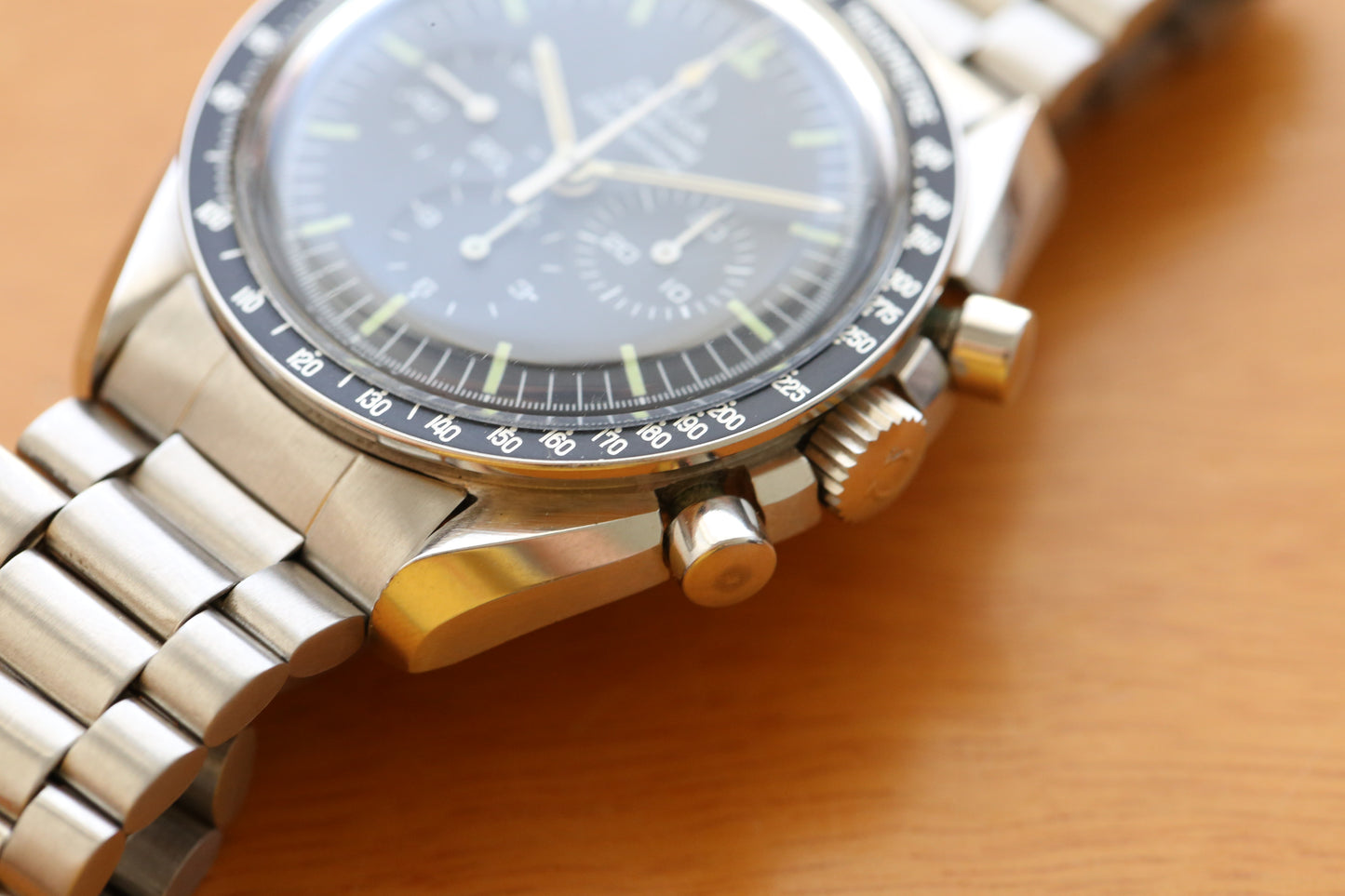 Omega Speedmaster 145.022 long S and R